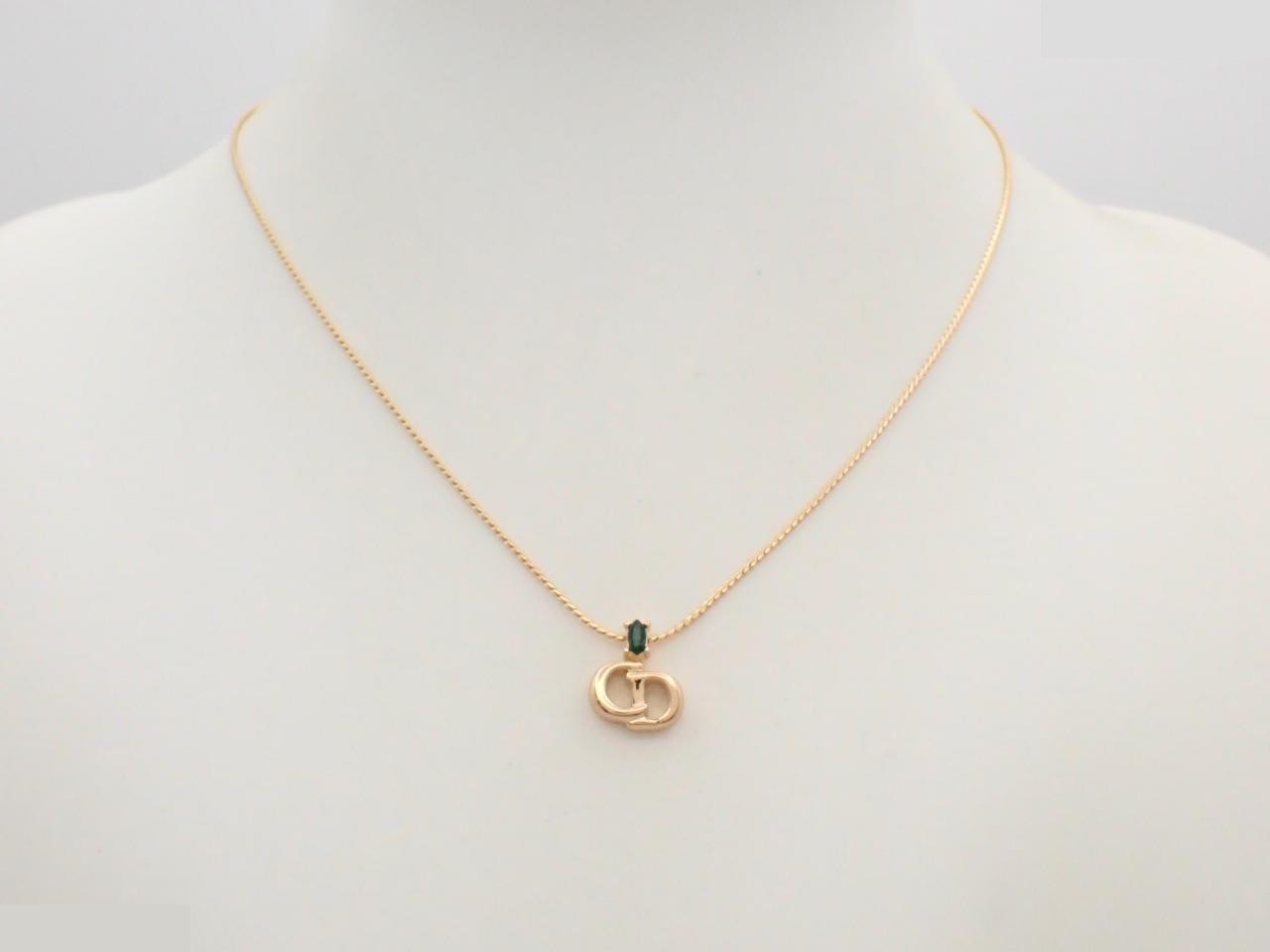 Other lines: Precious metals, necklaces, pendants — view 3