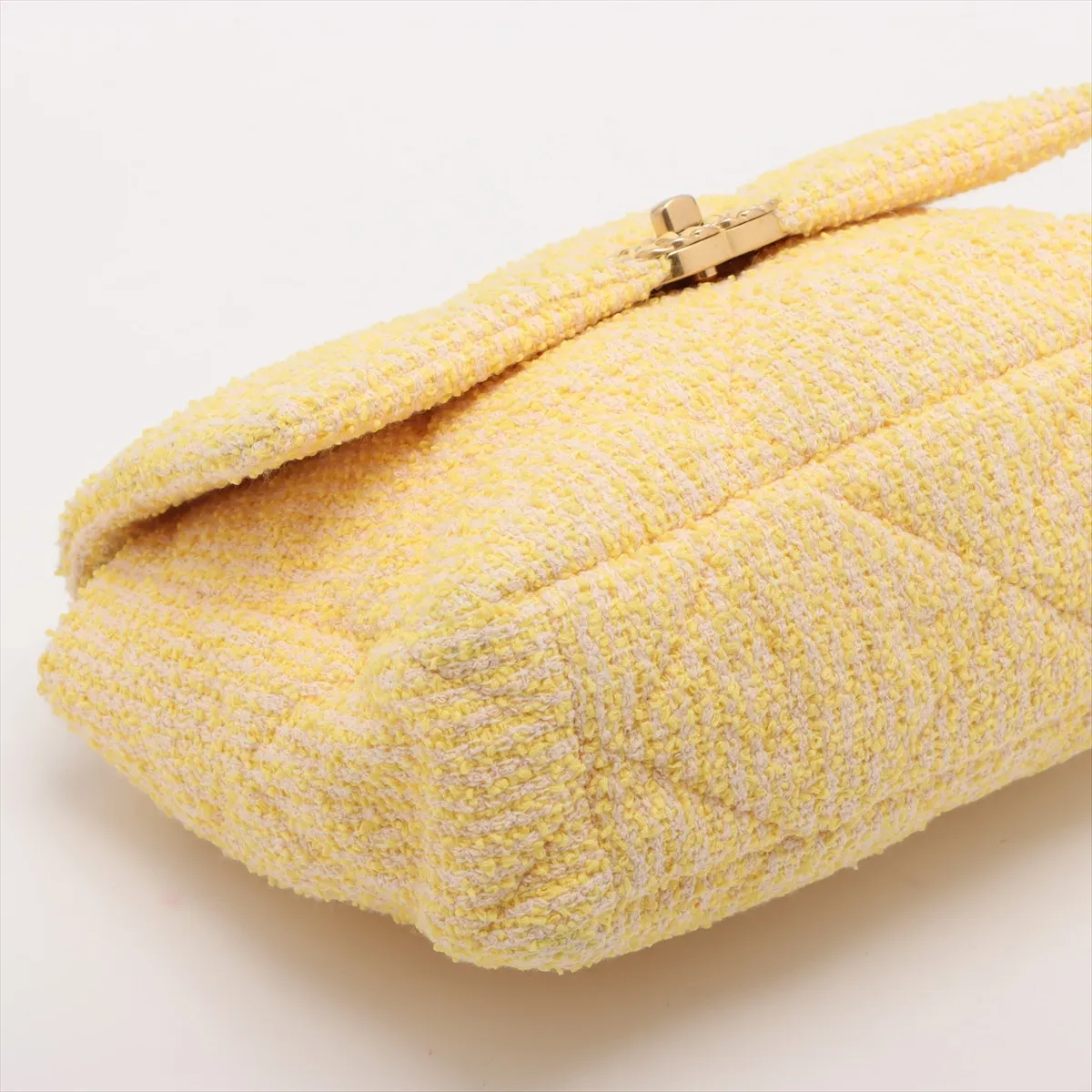 19 Large Tweed Chain Shoulder Bag Yellow Gold Hardware 31083216 31st Series AS1161 — view 4