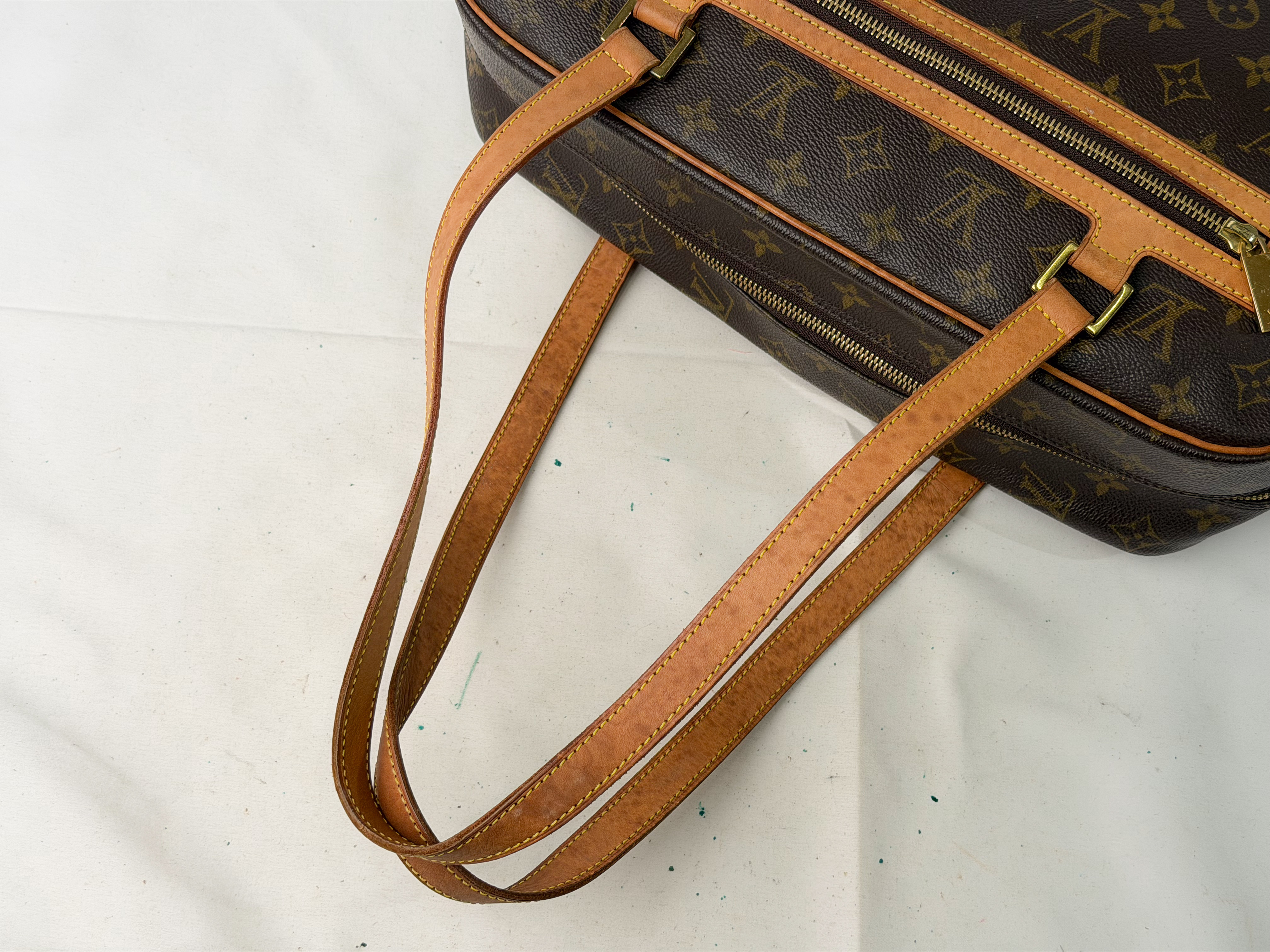 Monogram M51181 Cite GM FL0042 Shoulder Bag — view 3