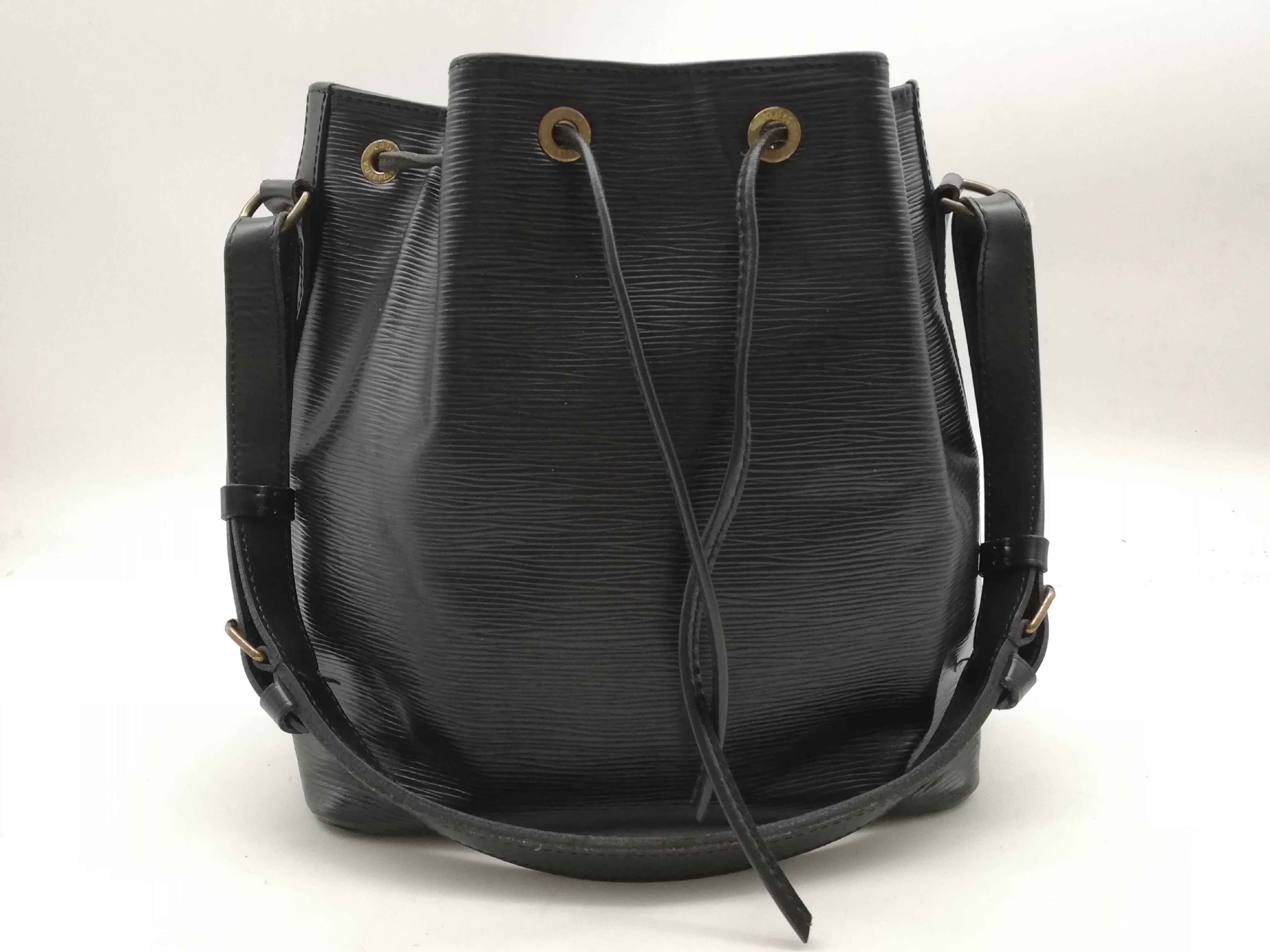Epi Petit Noé M59012 Noir Shoulder Bag