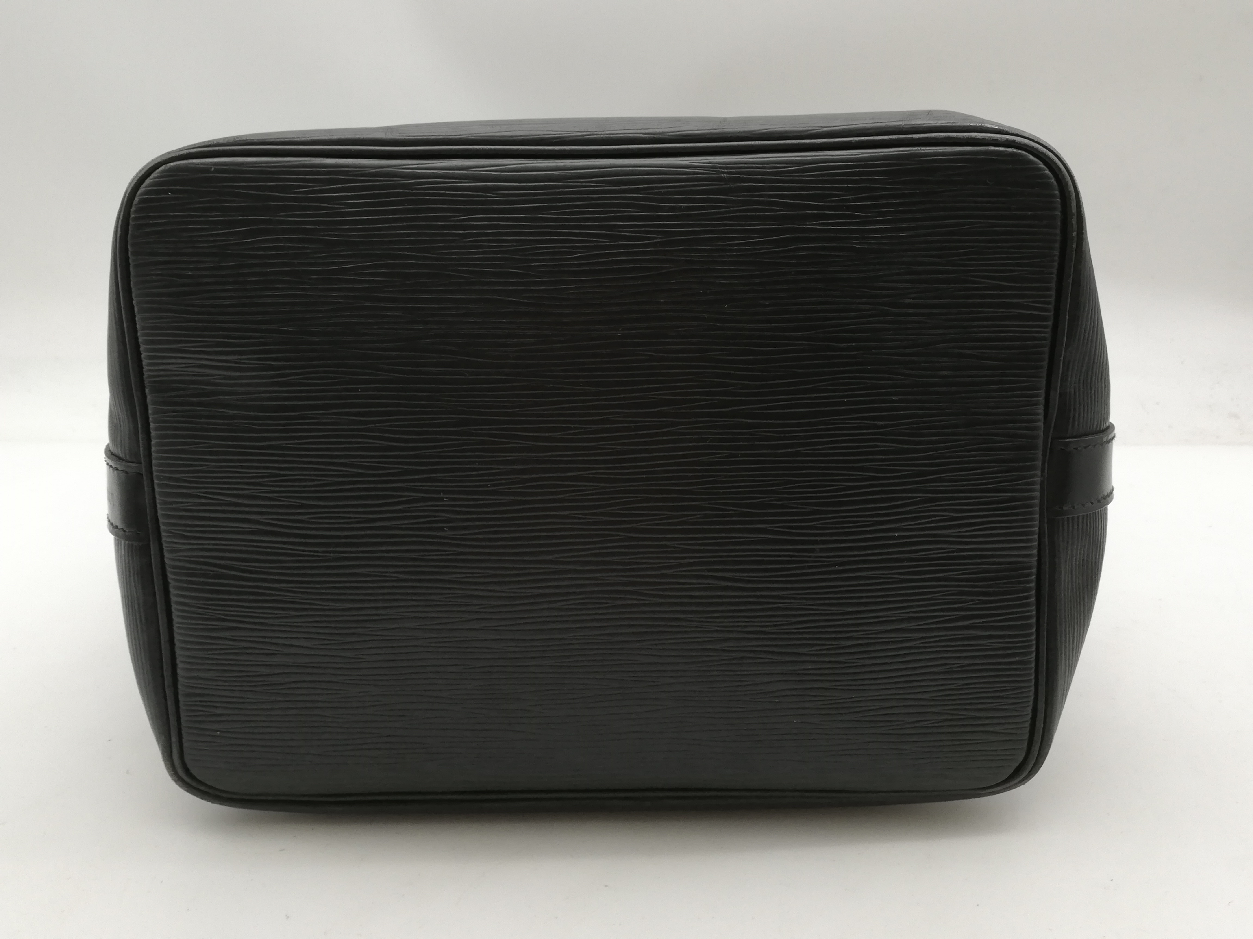 Epi Petit Noé M59012 Noir Shoulder Bag — view 5