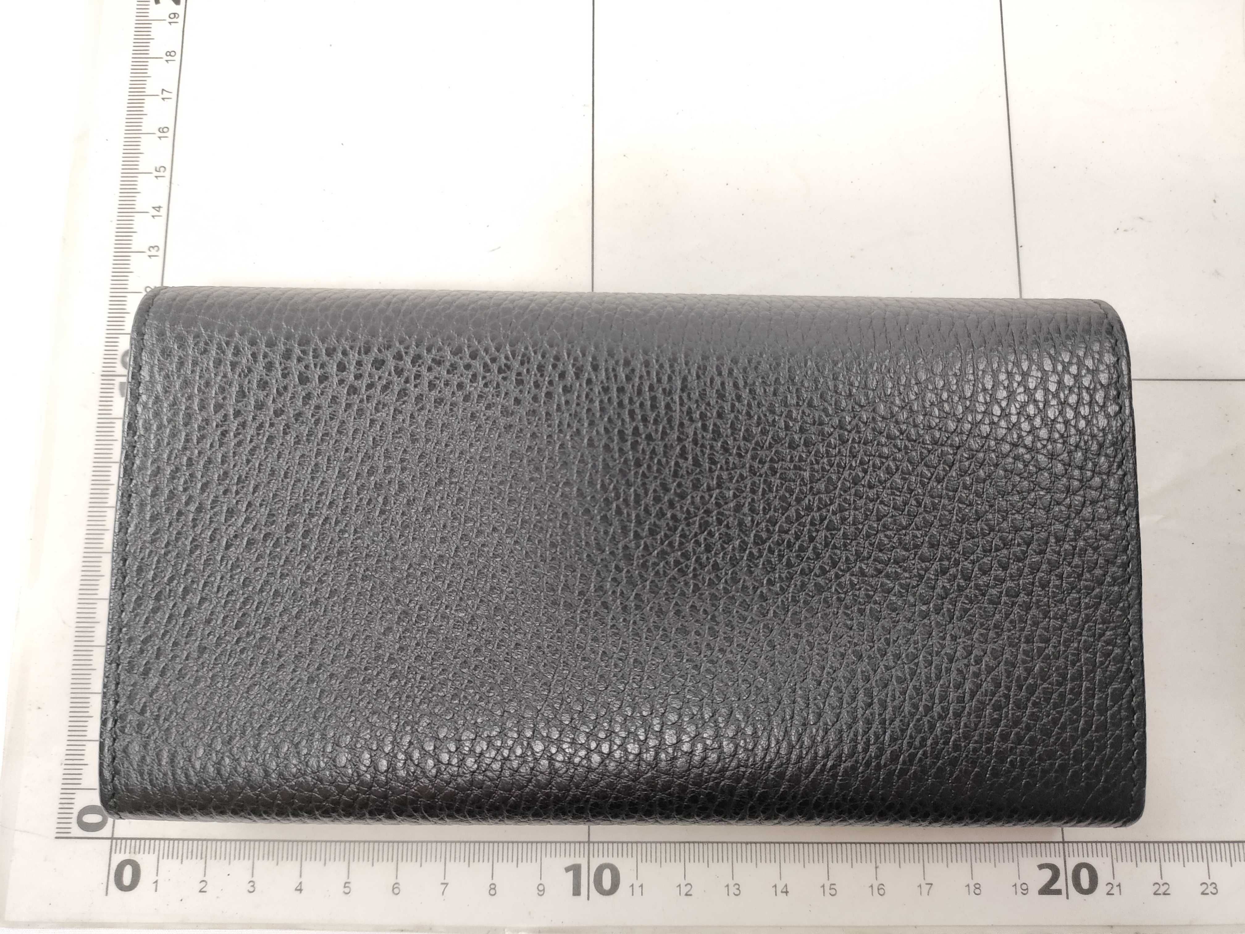 wallet — view 2