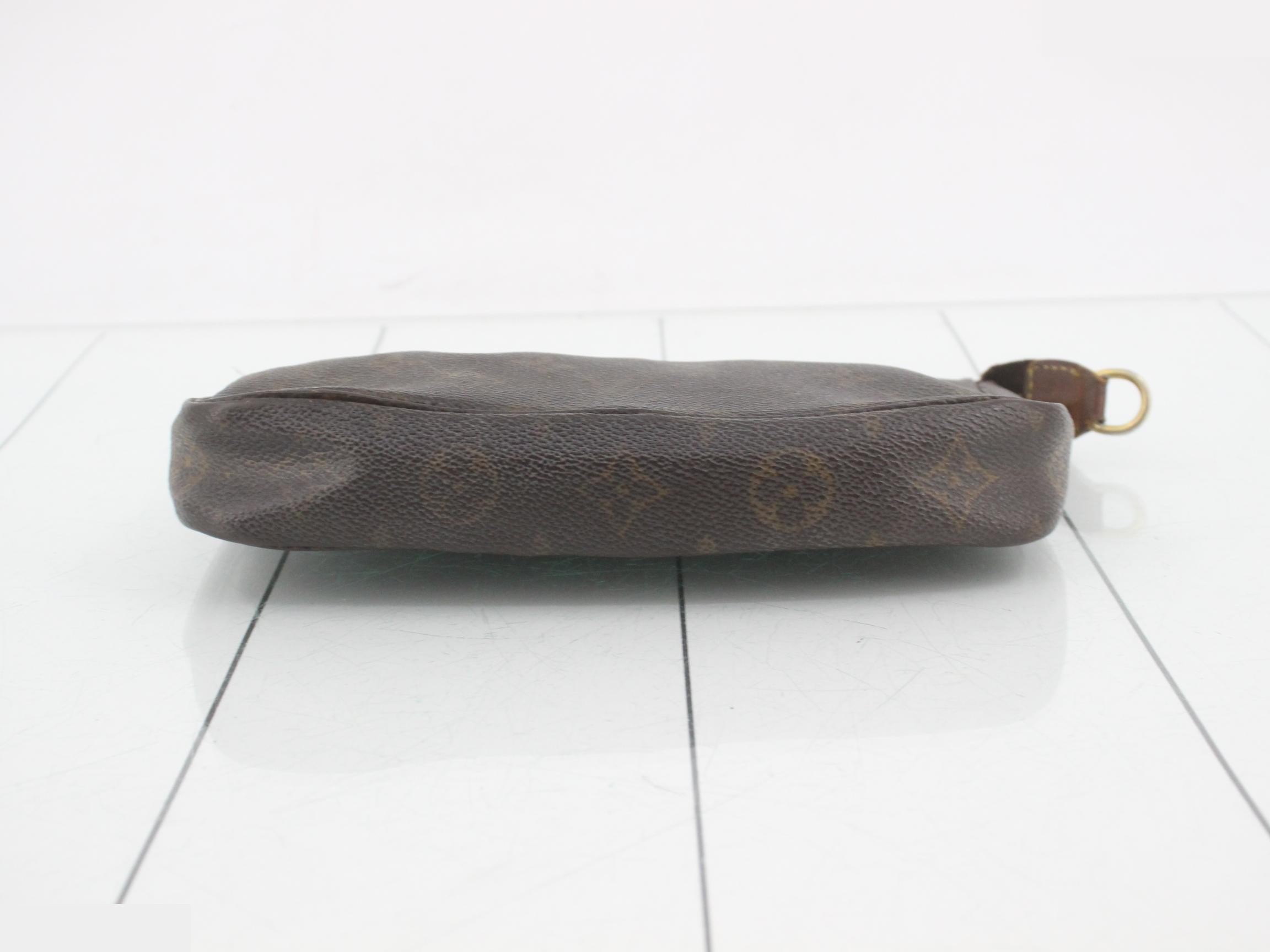 Monogram Pochette Accessoires — view 3