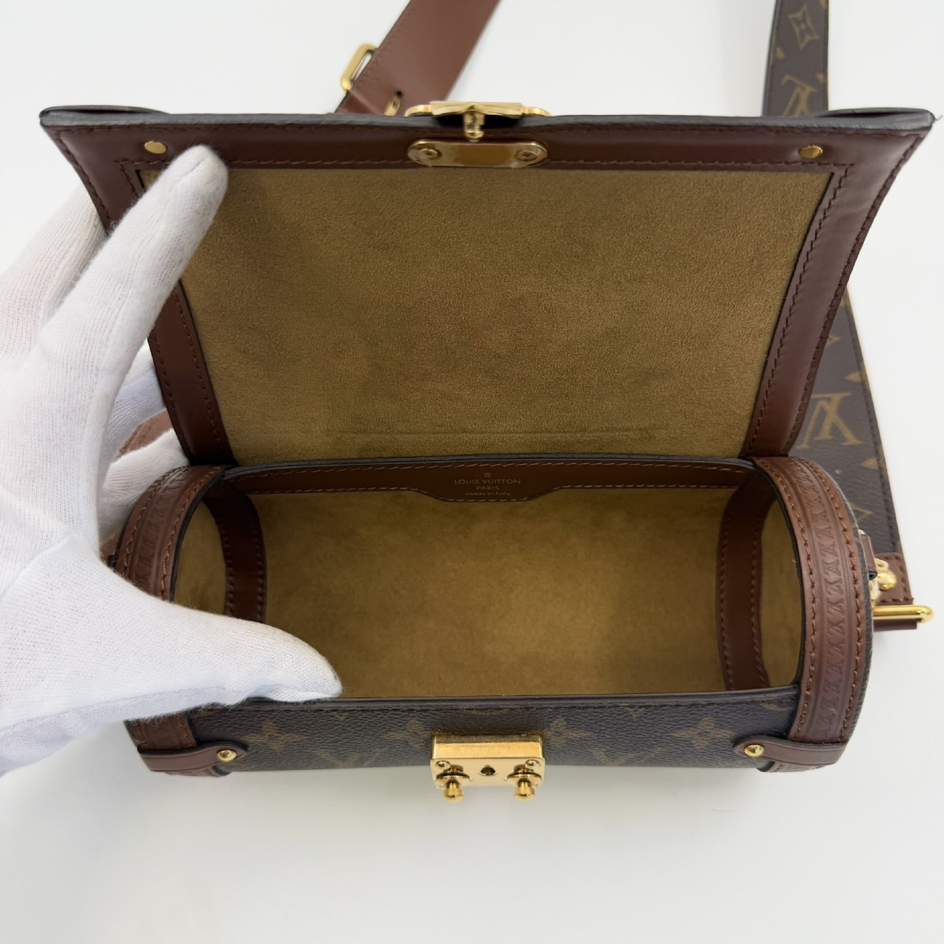 Papillon Trunk 2-Way Handbag — view 6