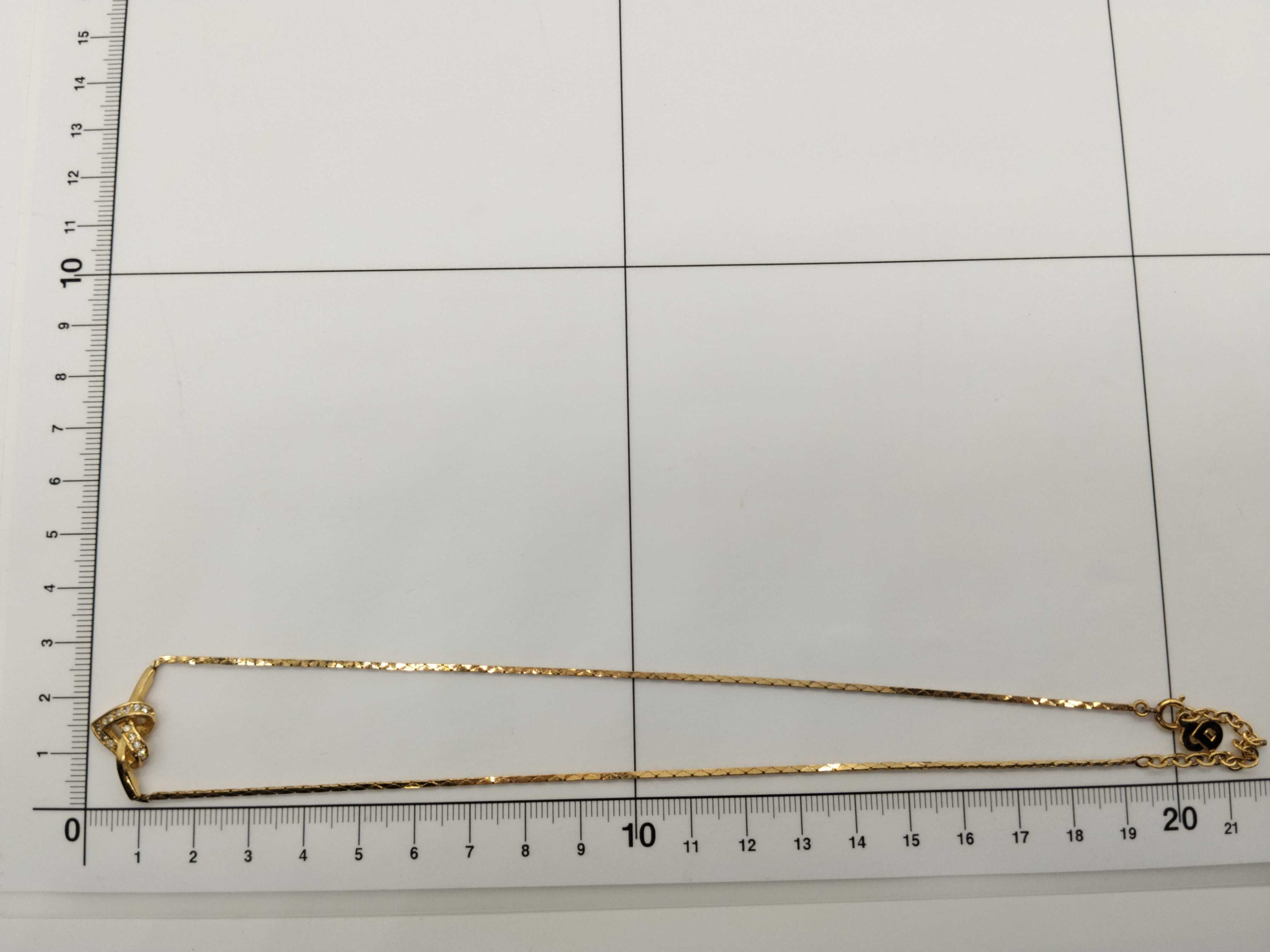 Heart Rhinestone Vintage Curb Chain Gold Necklace — view 8