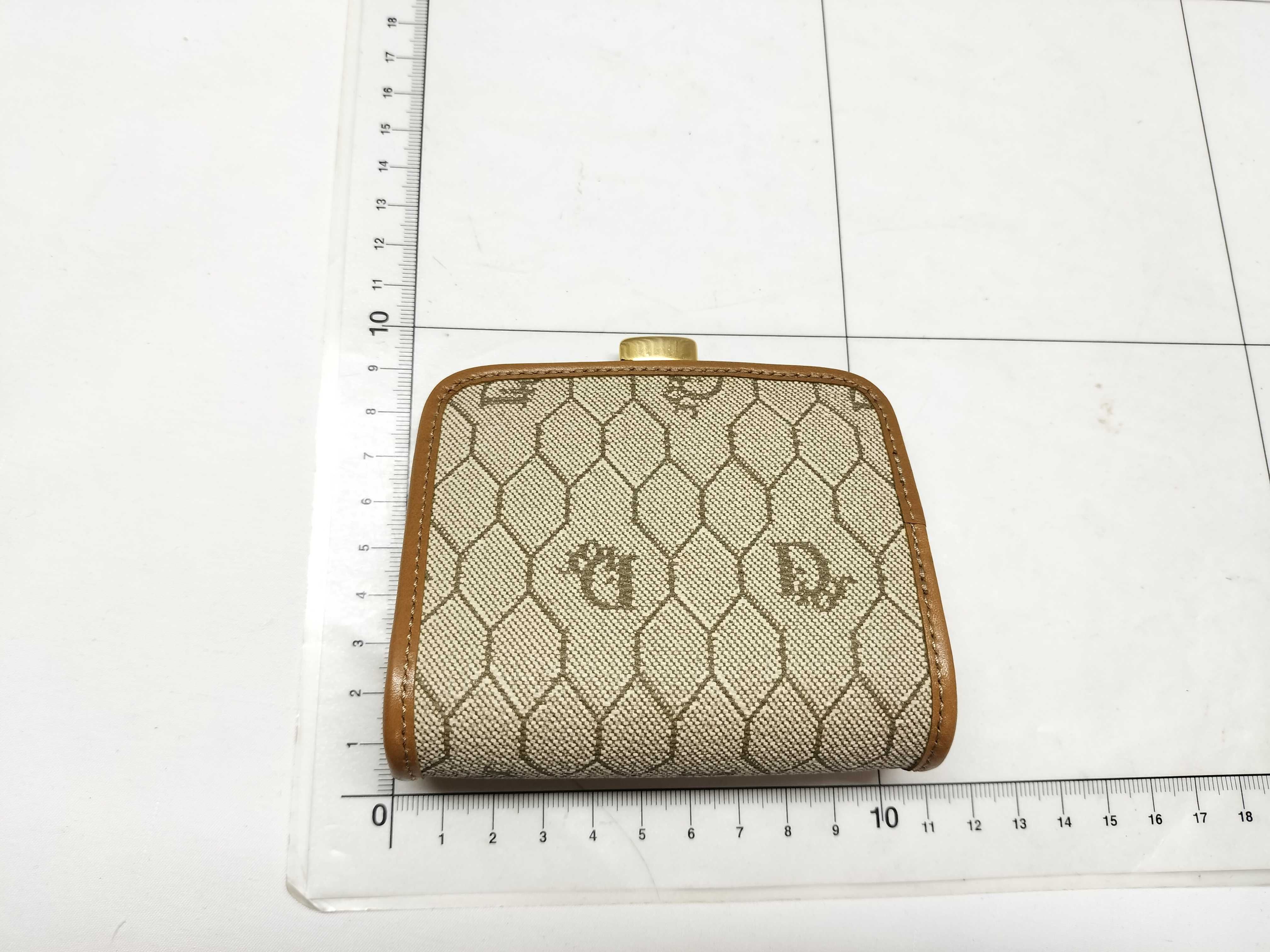 Coin Purse, Honeycomb Pattern — view 2