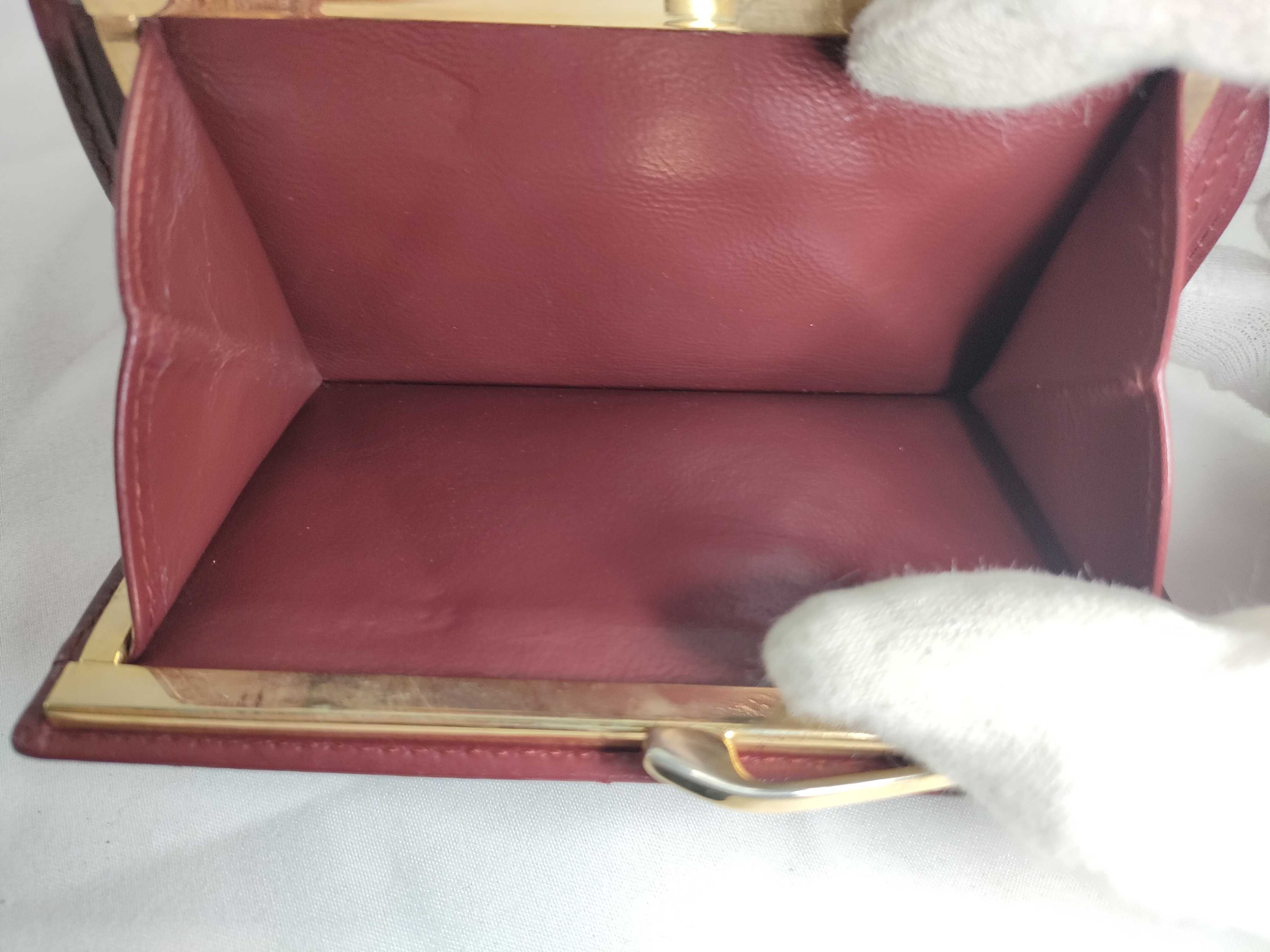 Must line leather wallet. — view 12
