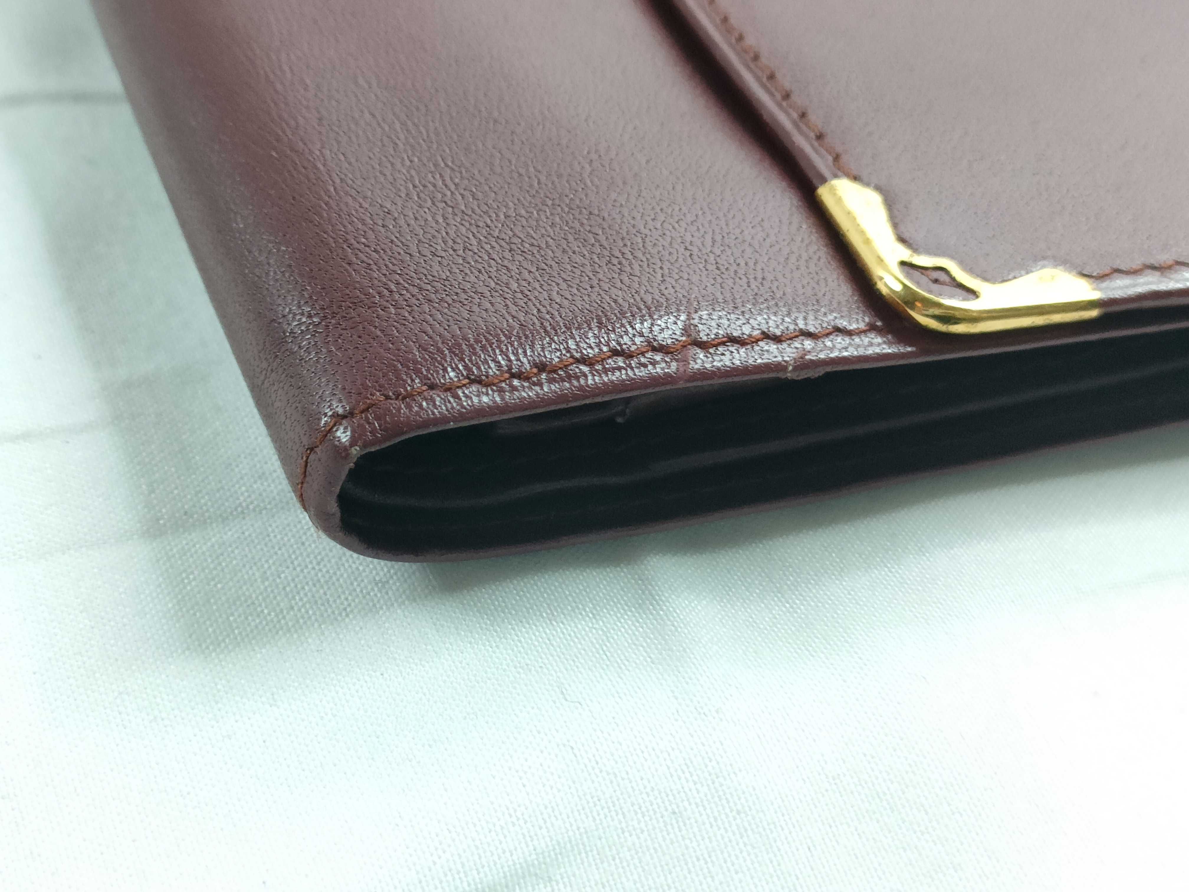 Must line leather wallet. — view 3
