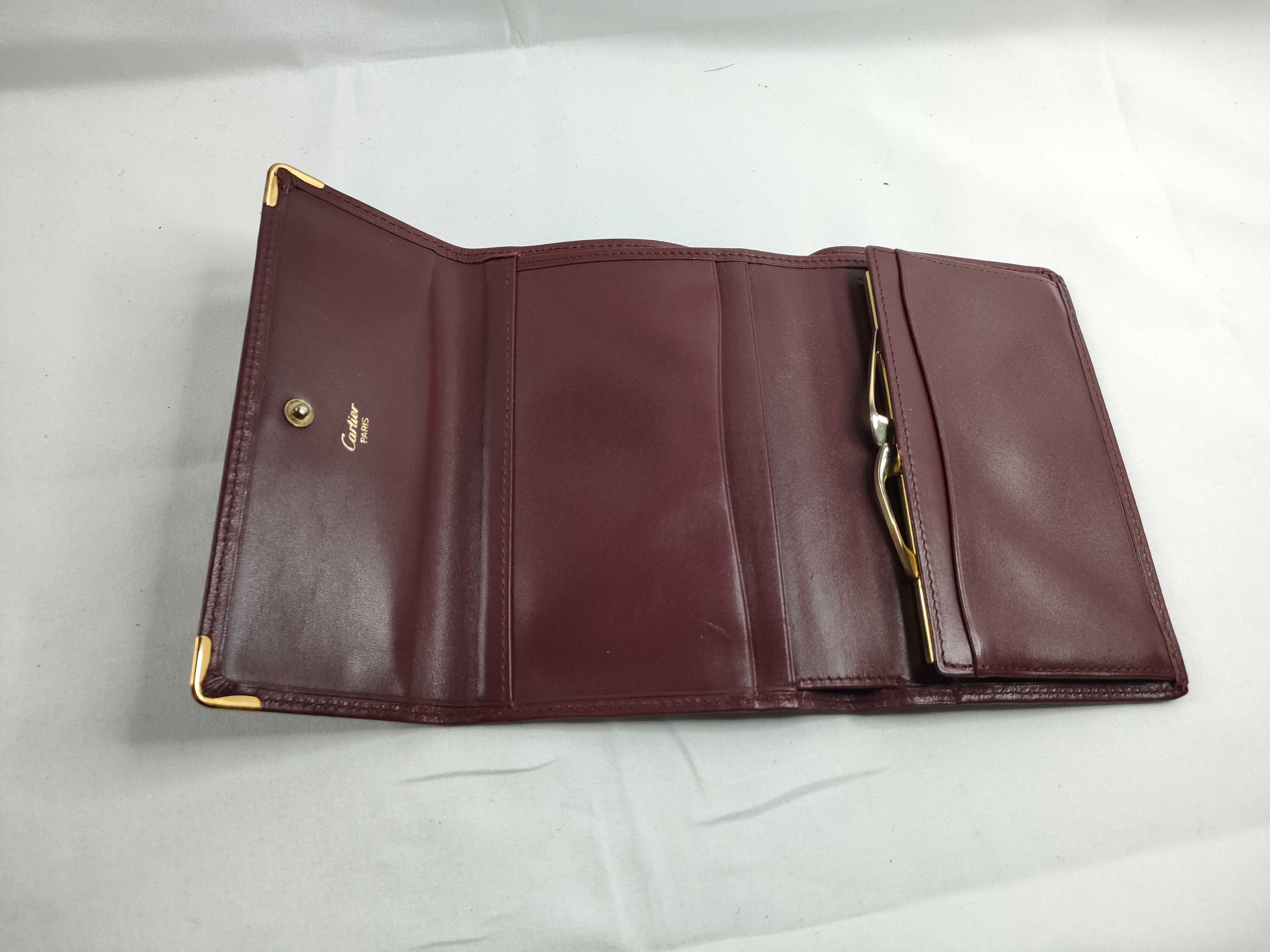 Must line leather wallet. — view 8
