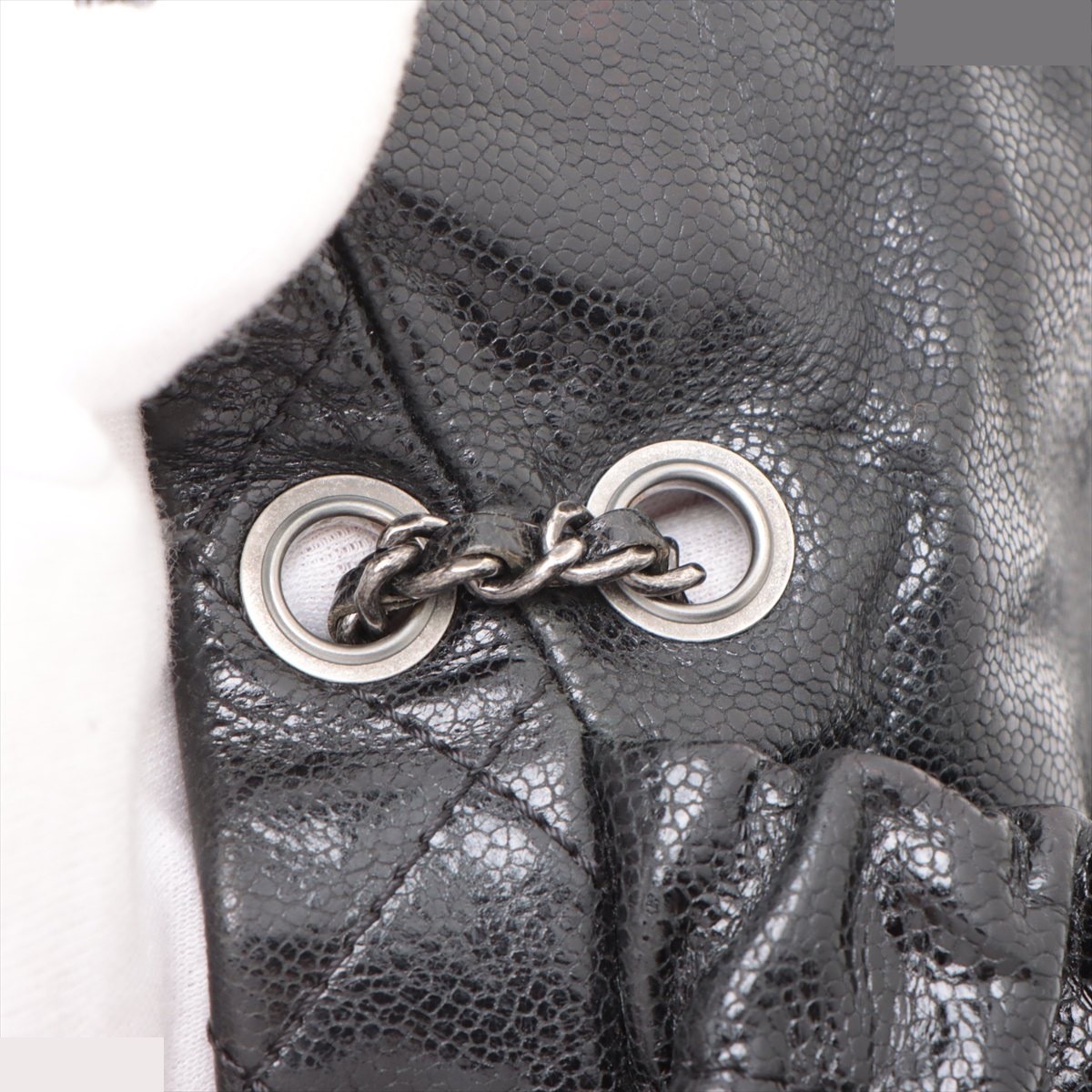 Matelassé Caviar Skin Single Flap Double Chain Bag — view 11