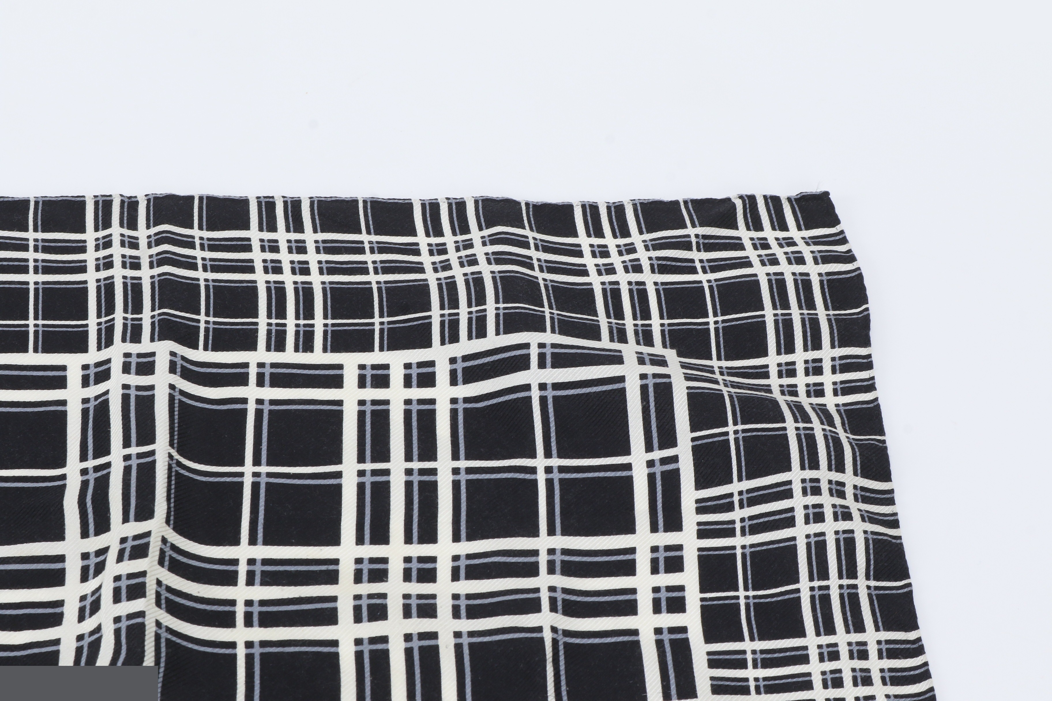 Other lines: Small items, accessories, scarves — view 2