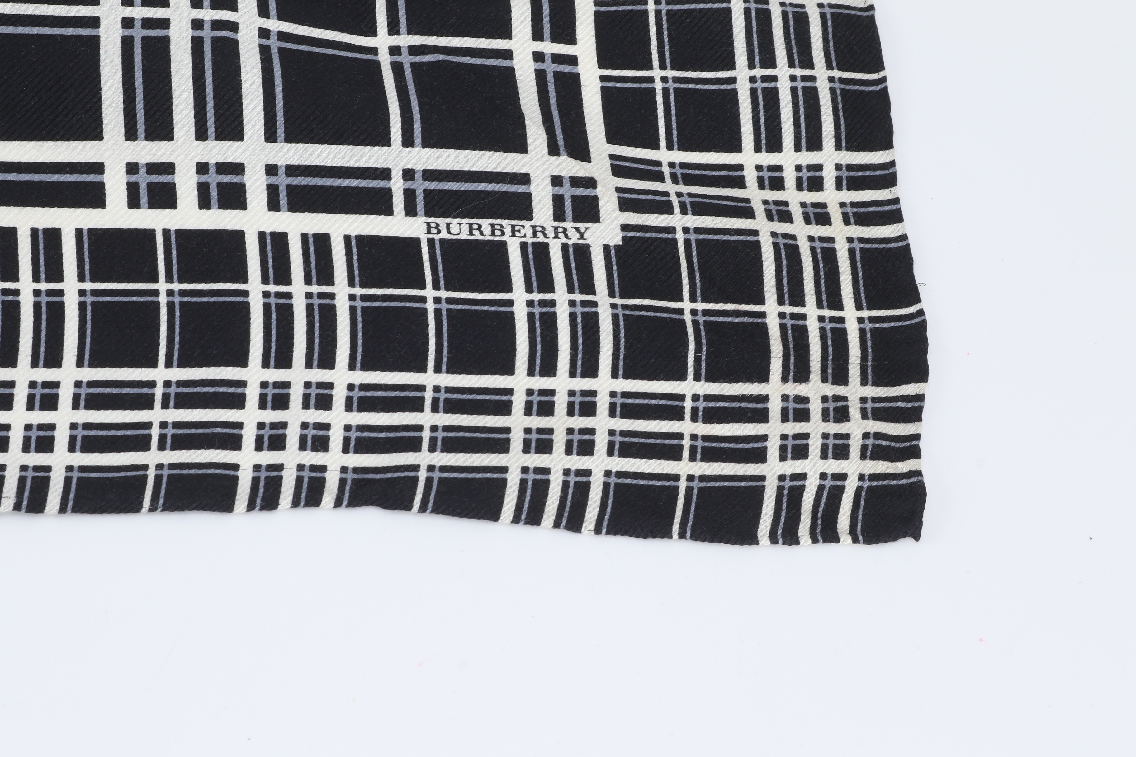 Other lines: Small items, accessories, scarves — view 5