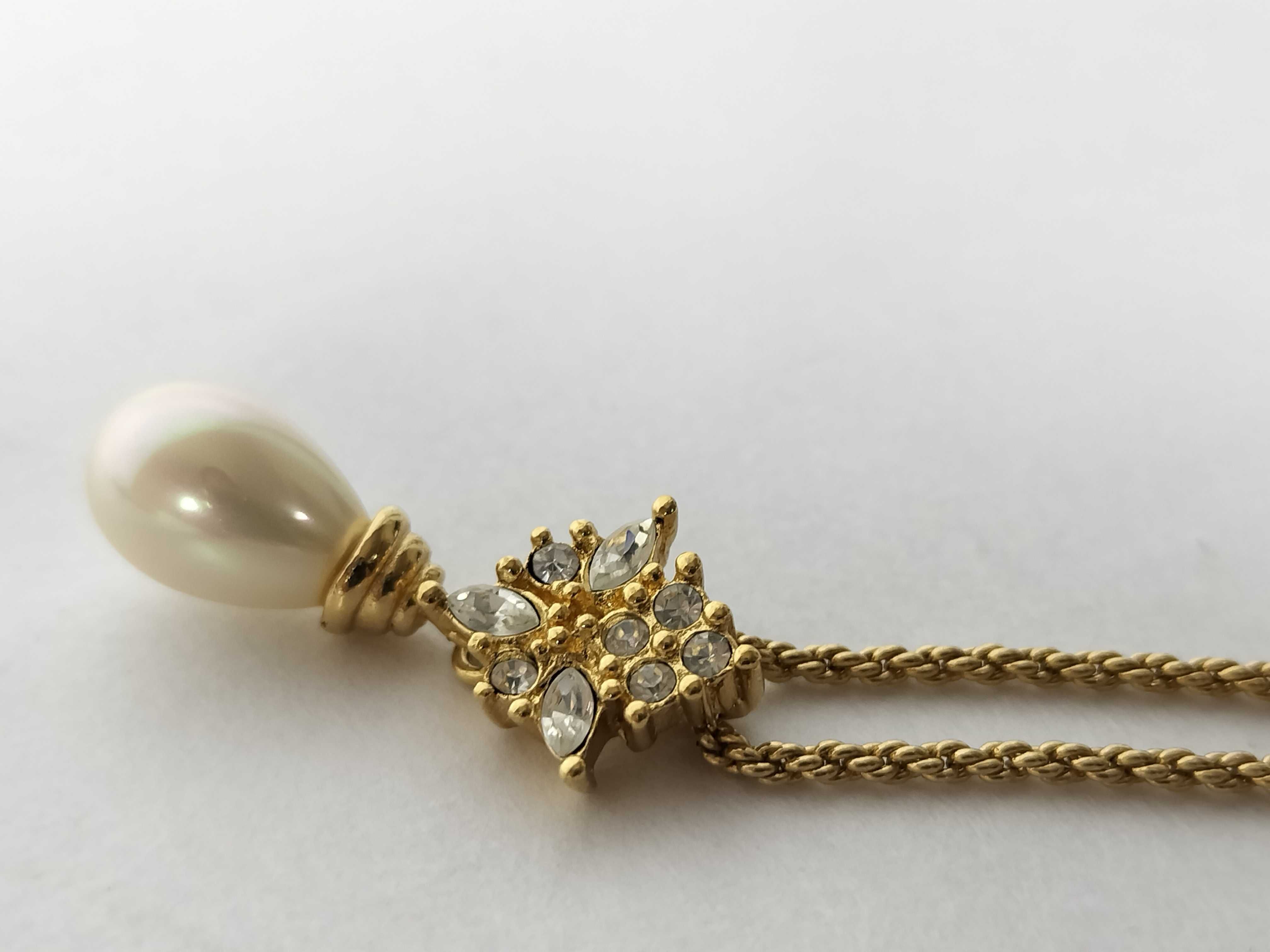 Christian necklace, gold necklace — view 3