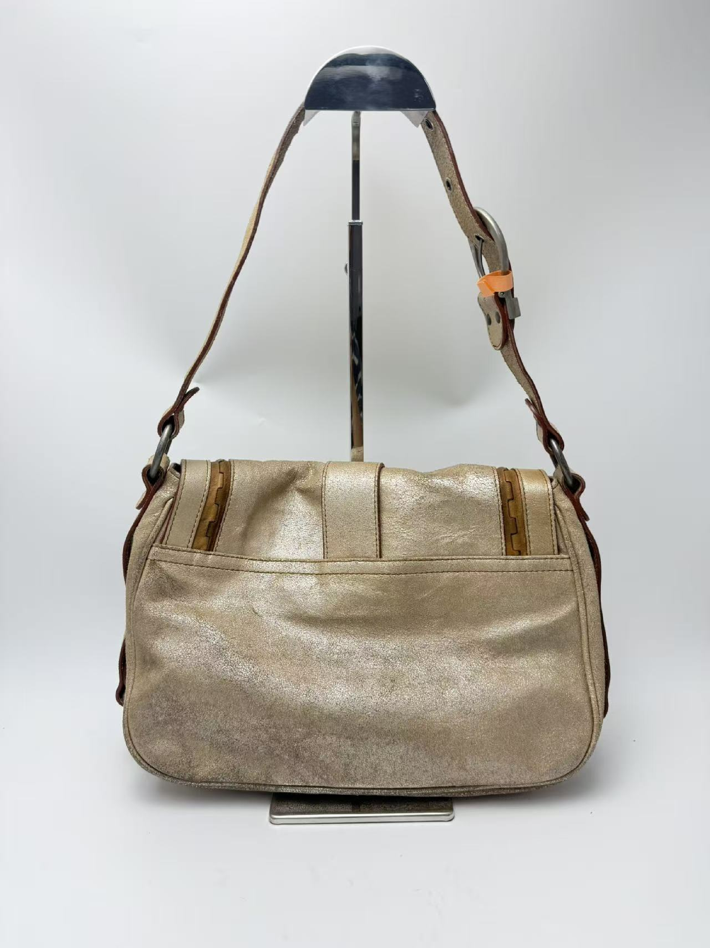 Gaucho Saddle Cowhide Shoulder Bag — view 2