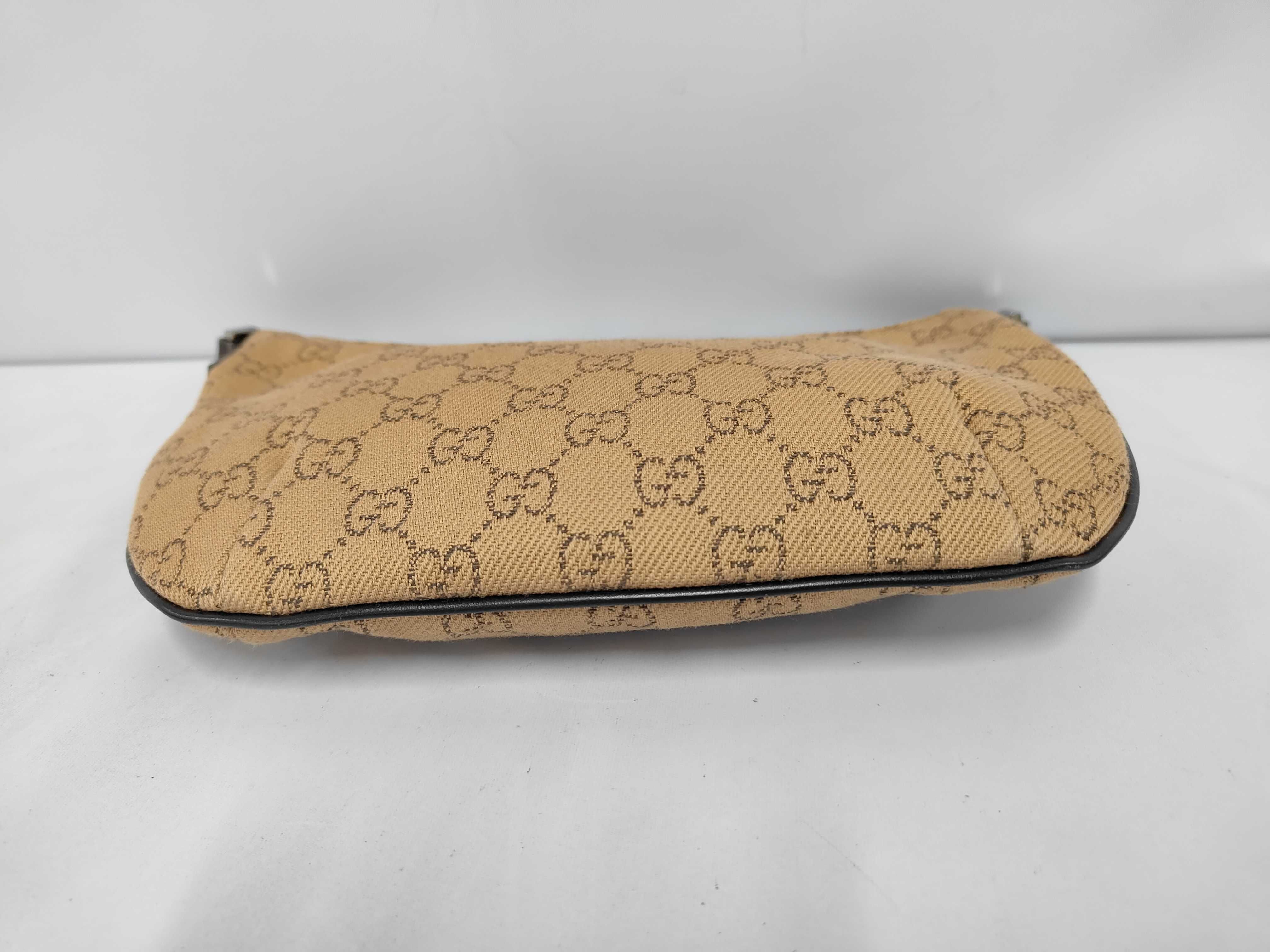 GG Canvas Gucci 32160 Hand Pouch One Shoulder Bag — view 3