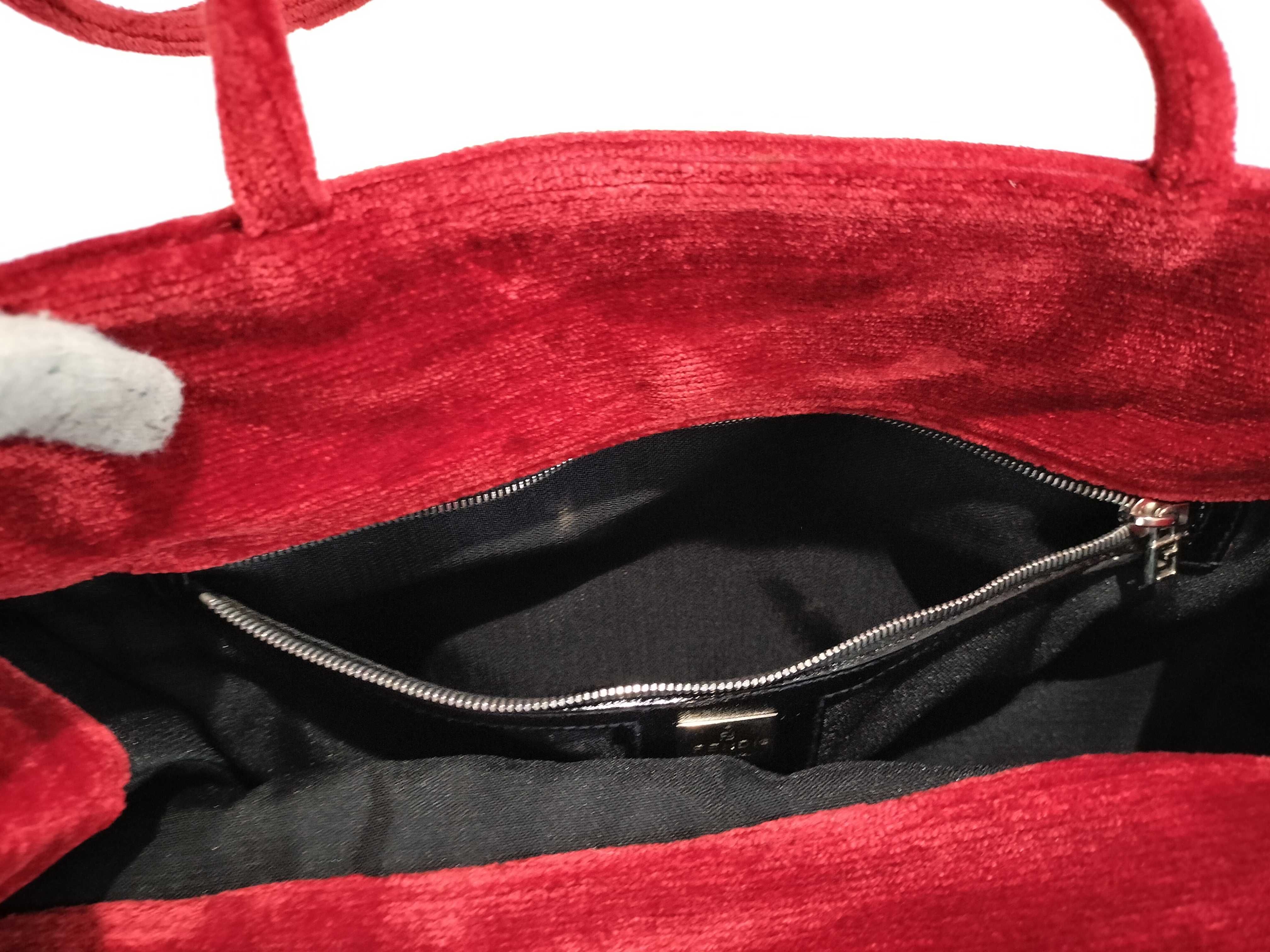 Logo Line Tote Bag / Pile Handbag — view 11