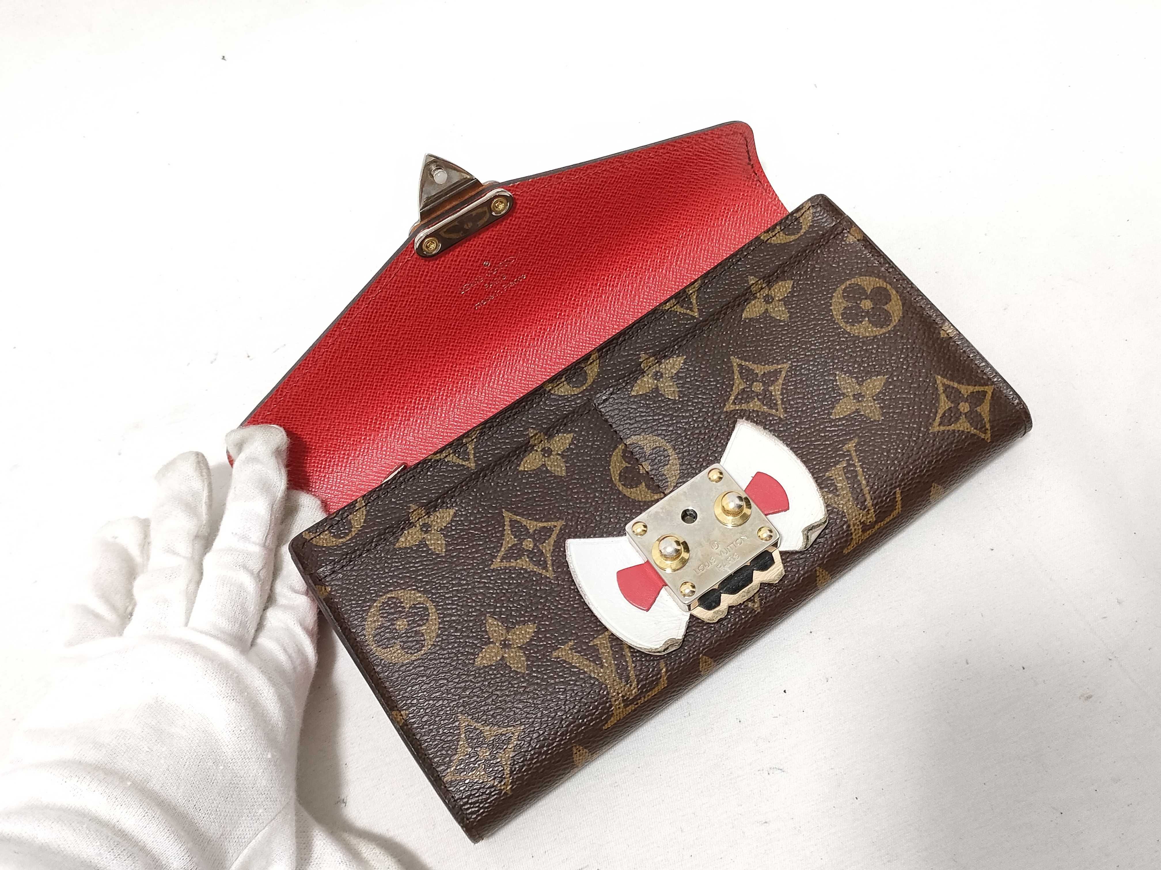 Monogram Portefeuille Sarah M60791 Bi-fold Long Wallet — view 12