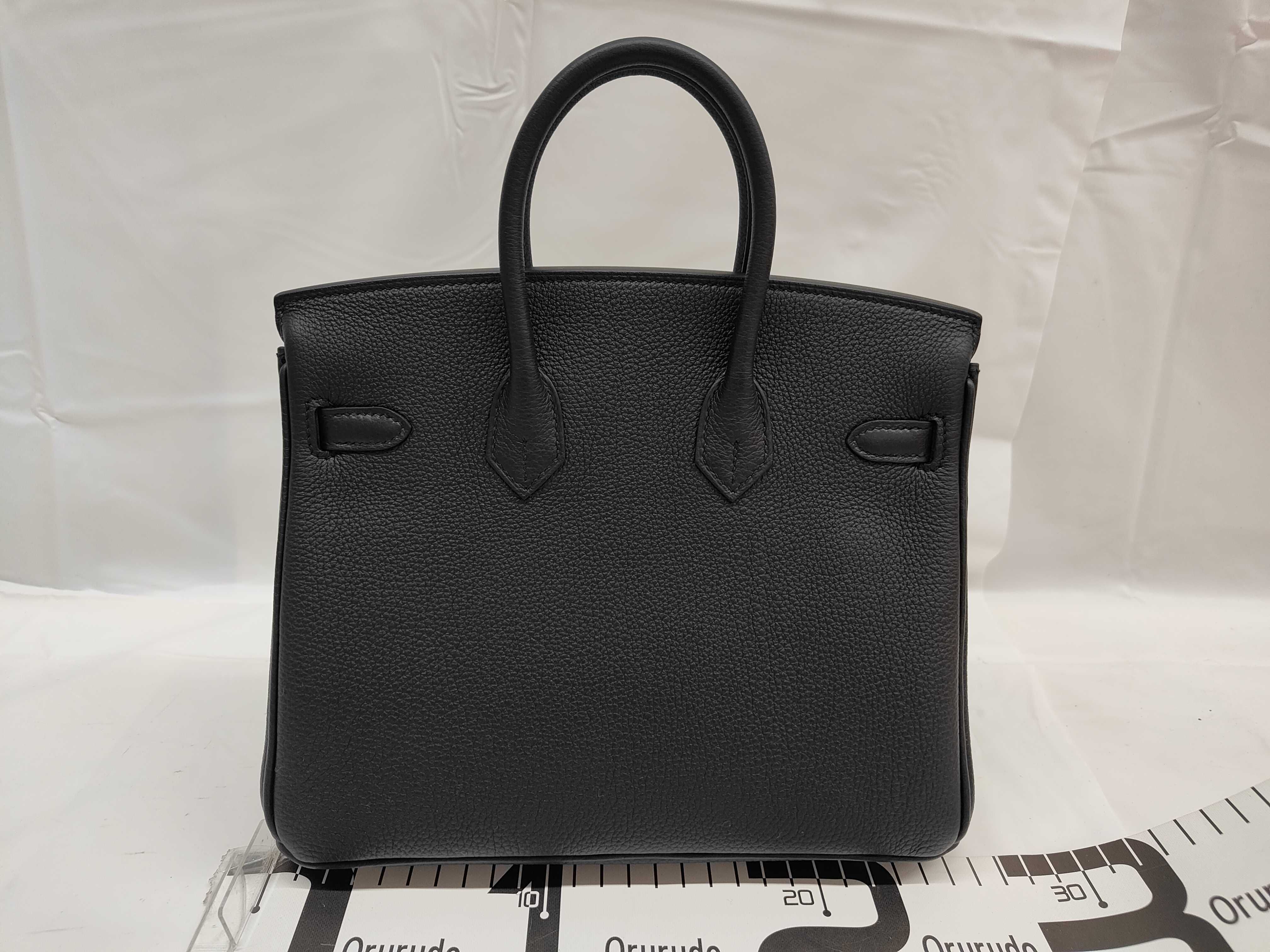 Birkin 25 Togo Noir Silver Hardware G Stamp Seal Handbag — view 2