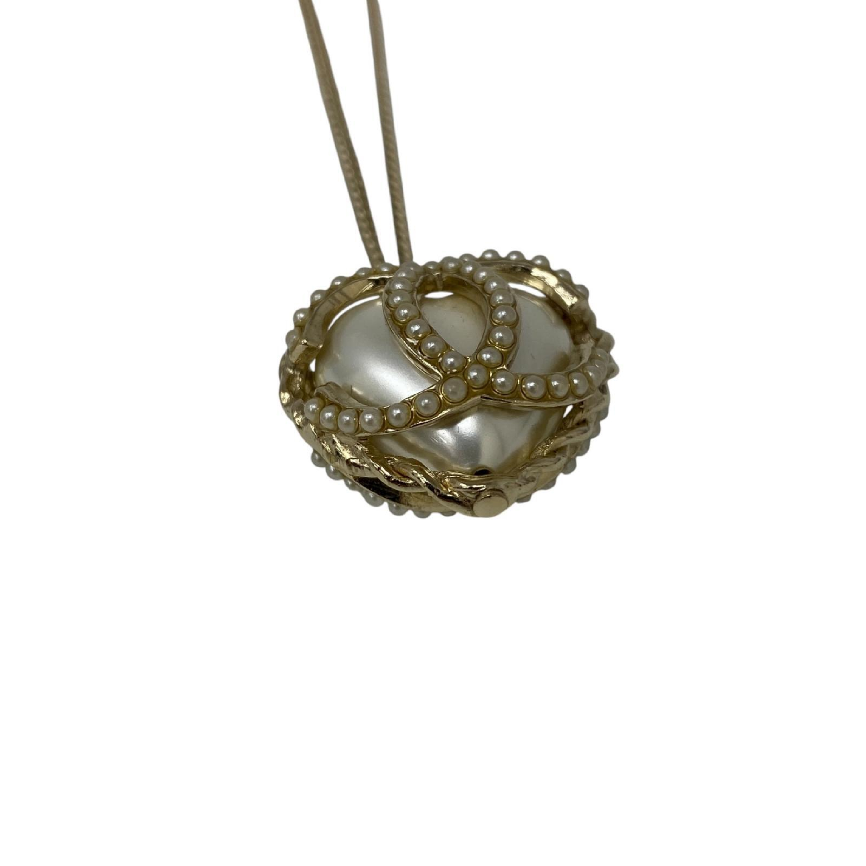 【*Shipped from: Hong Kong*】CHANEL Gold-colored Metal/Faux Pearl Heart Charm Necklace 09C Necklace — view 3