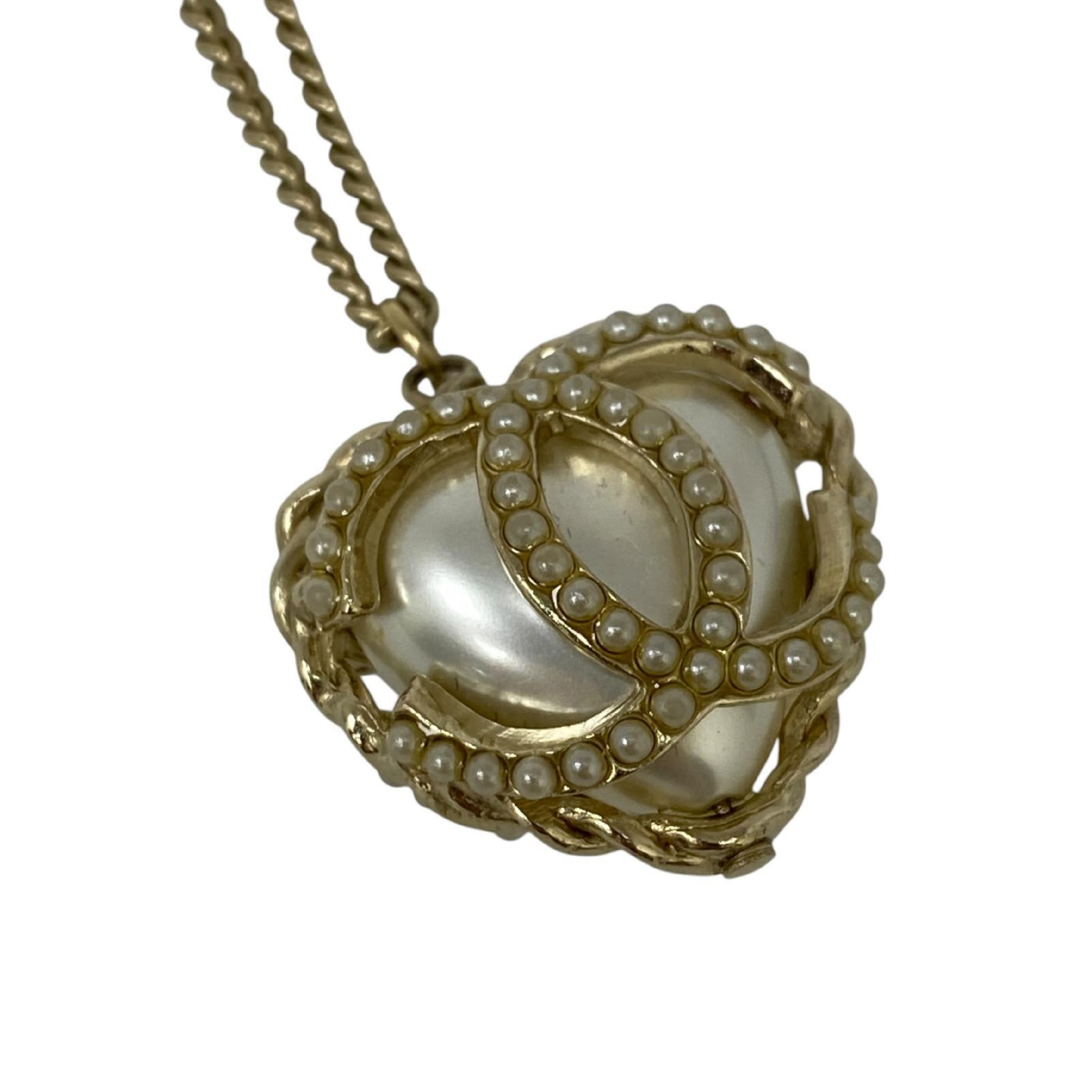 【*Shipped from: Hong Kong*】CHANEL Gold-colored Metal/Faux Pearl Heart Charm Necklace 09C Necklace — view 7