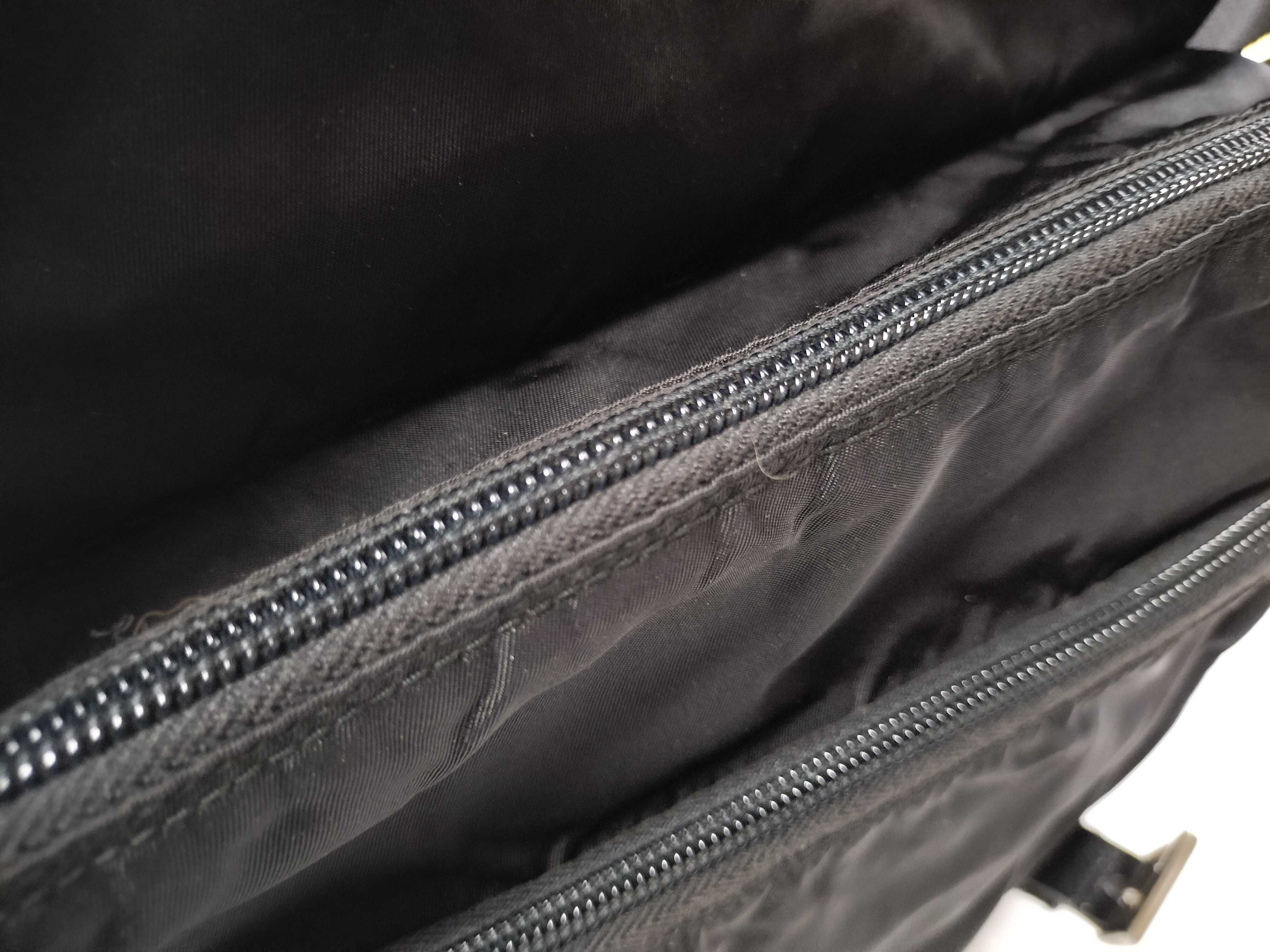 Nylon Messenger Bag Shoulder Bag — view 9