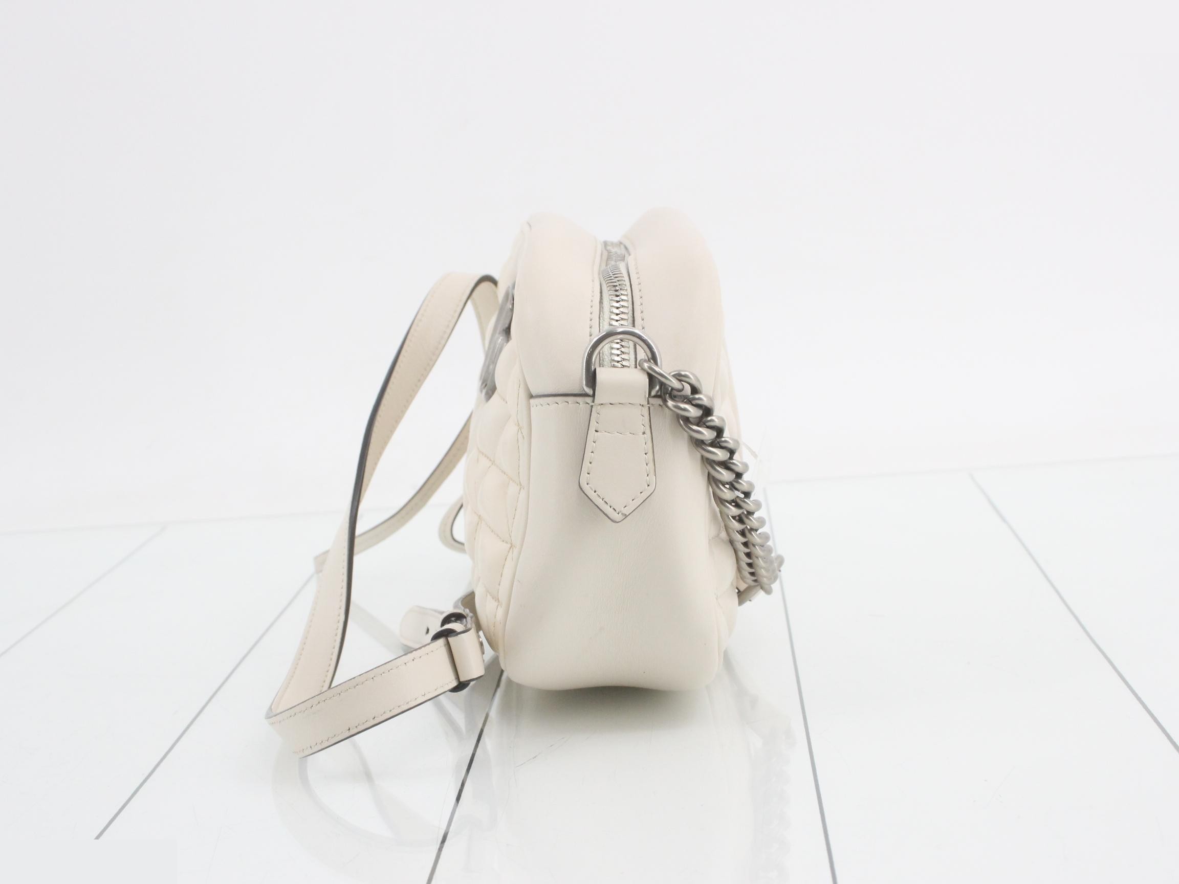 GG Marmont Quilted Shoulder Bag — view 3