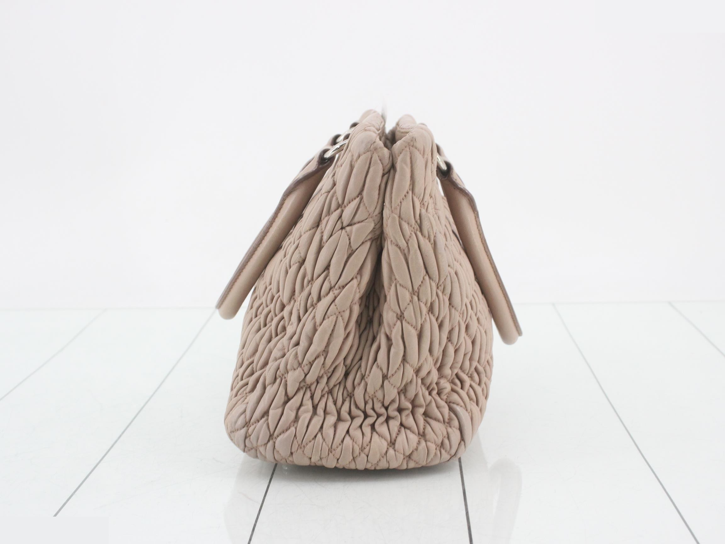 Matelassé (bag) - handbag — view 3