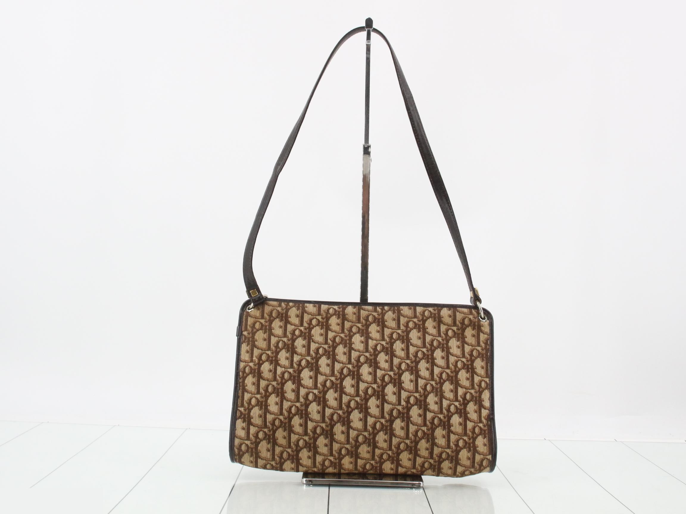 Trotter (Bag) - Shoulder Bag — view 2