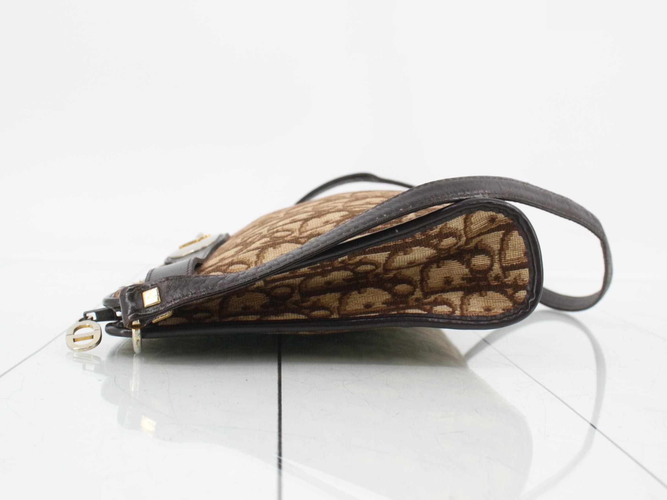 Trotter (Bag) - Shoulder Bag — view 4