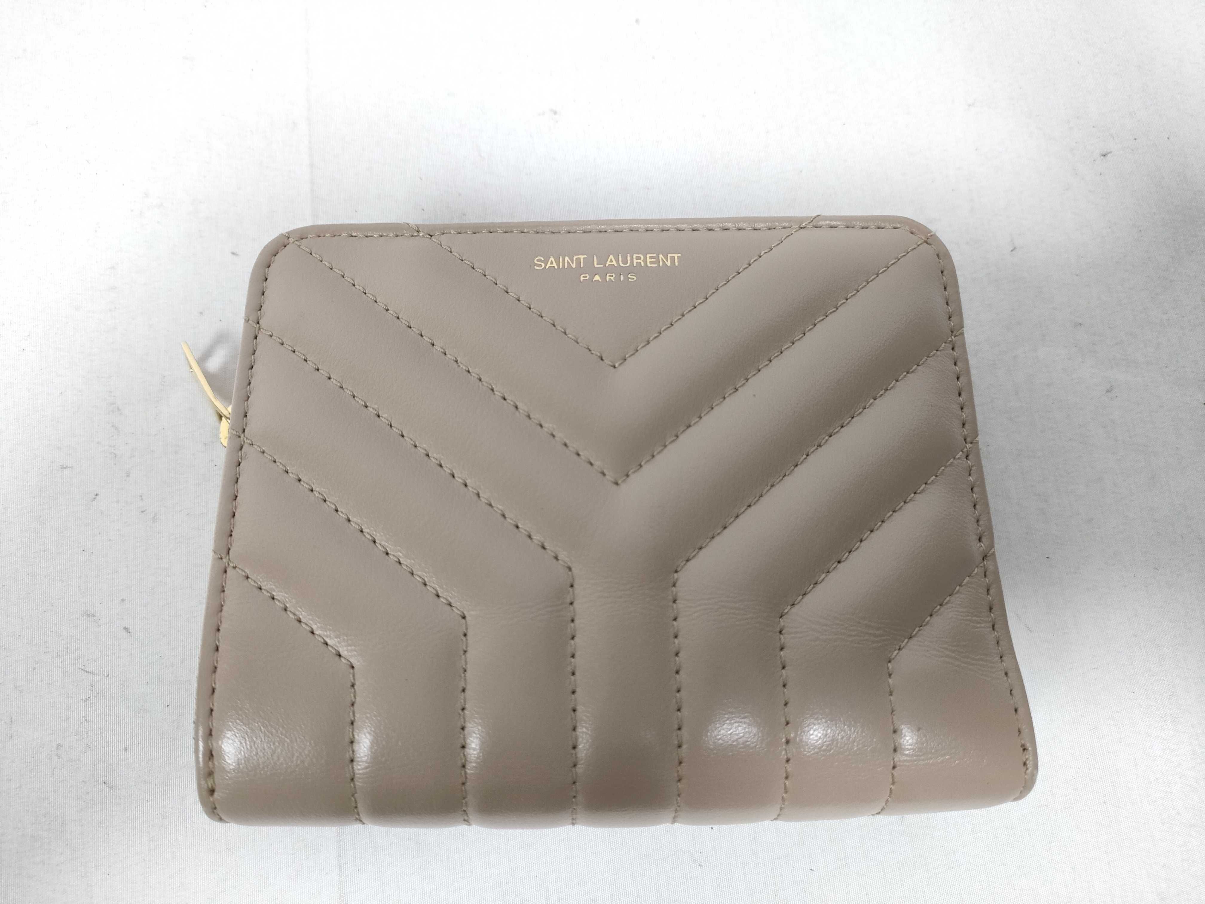 wallet, beige wallet