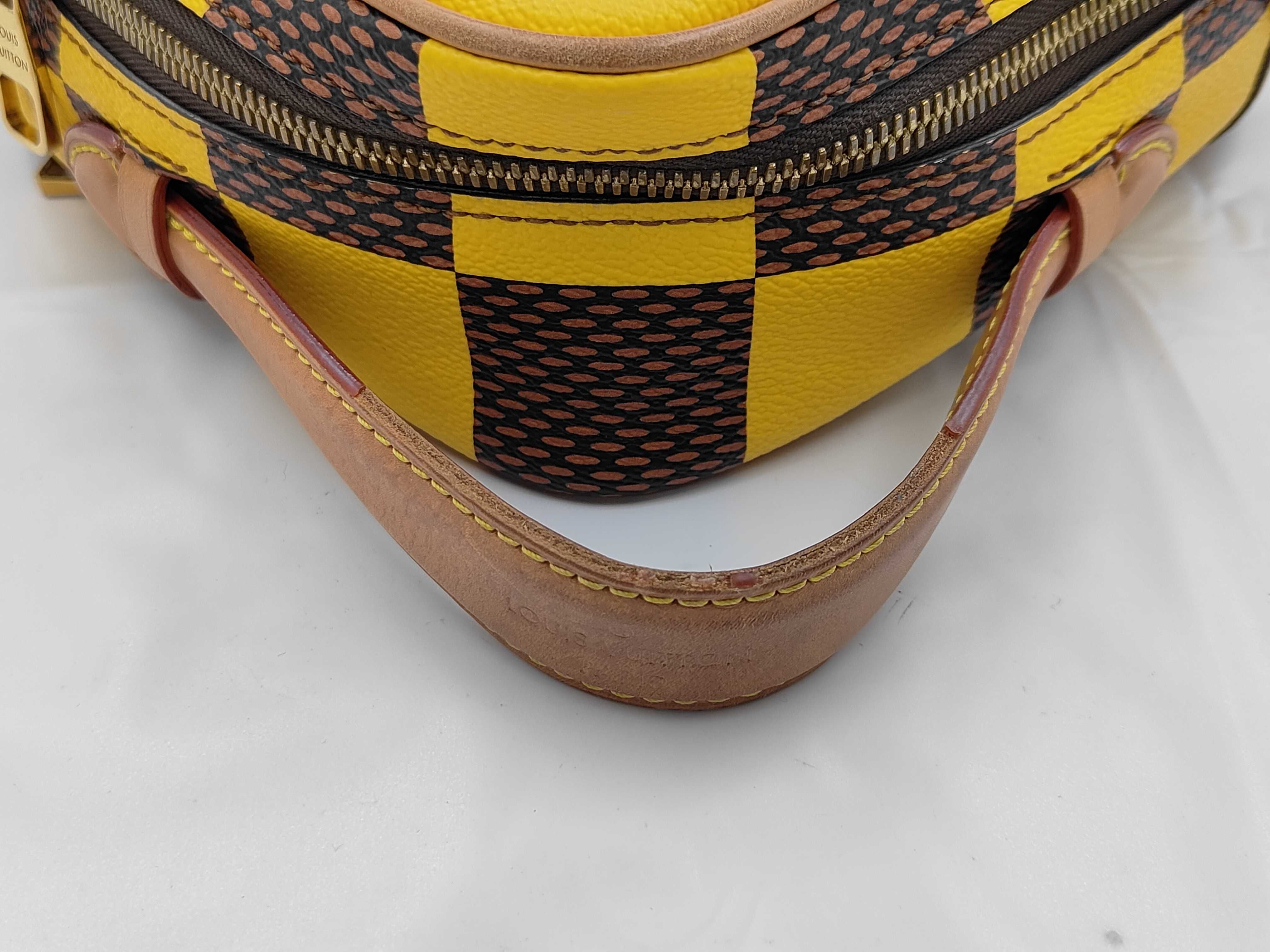 N40562 Chess Damier Shoulder Bag — view 3