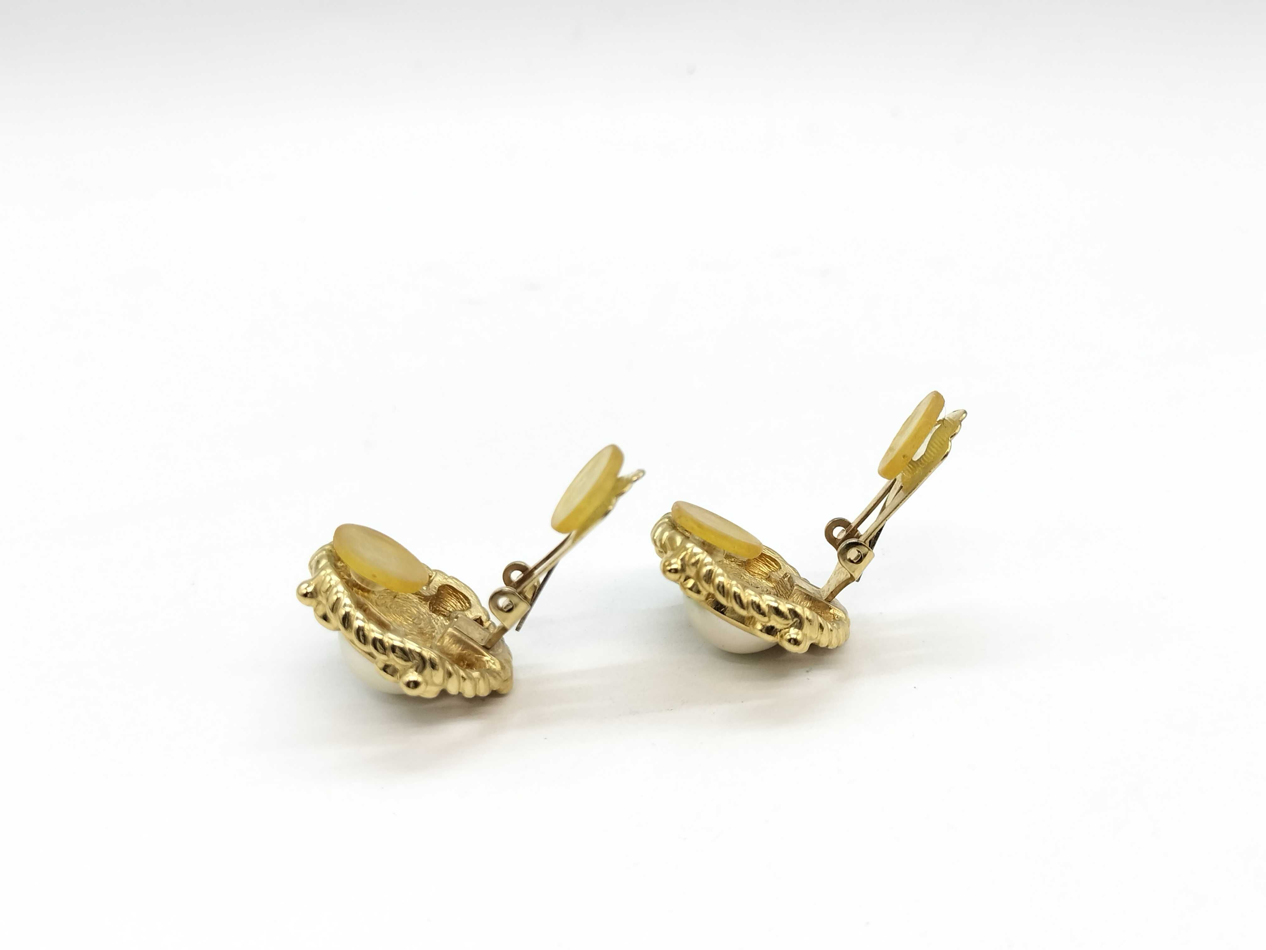 Earrings Vintage Rhinestone/Faux Pearl/Surface Earrings — view 4