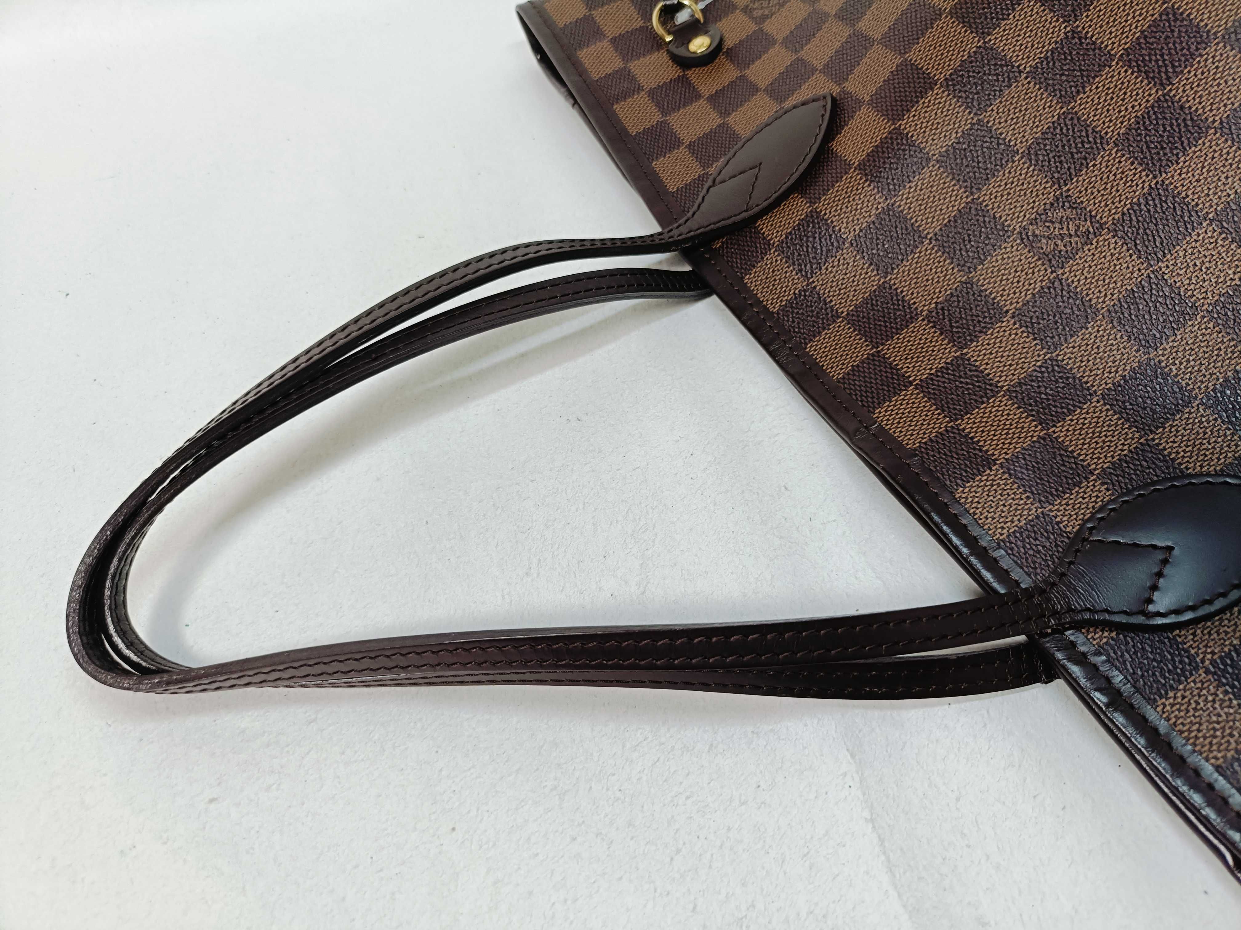 Damier N51105 Neverfull MM Tote Bag — view 3