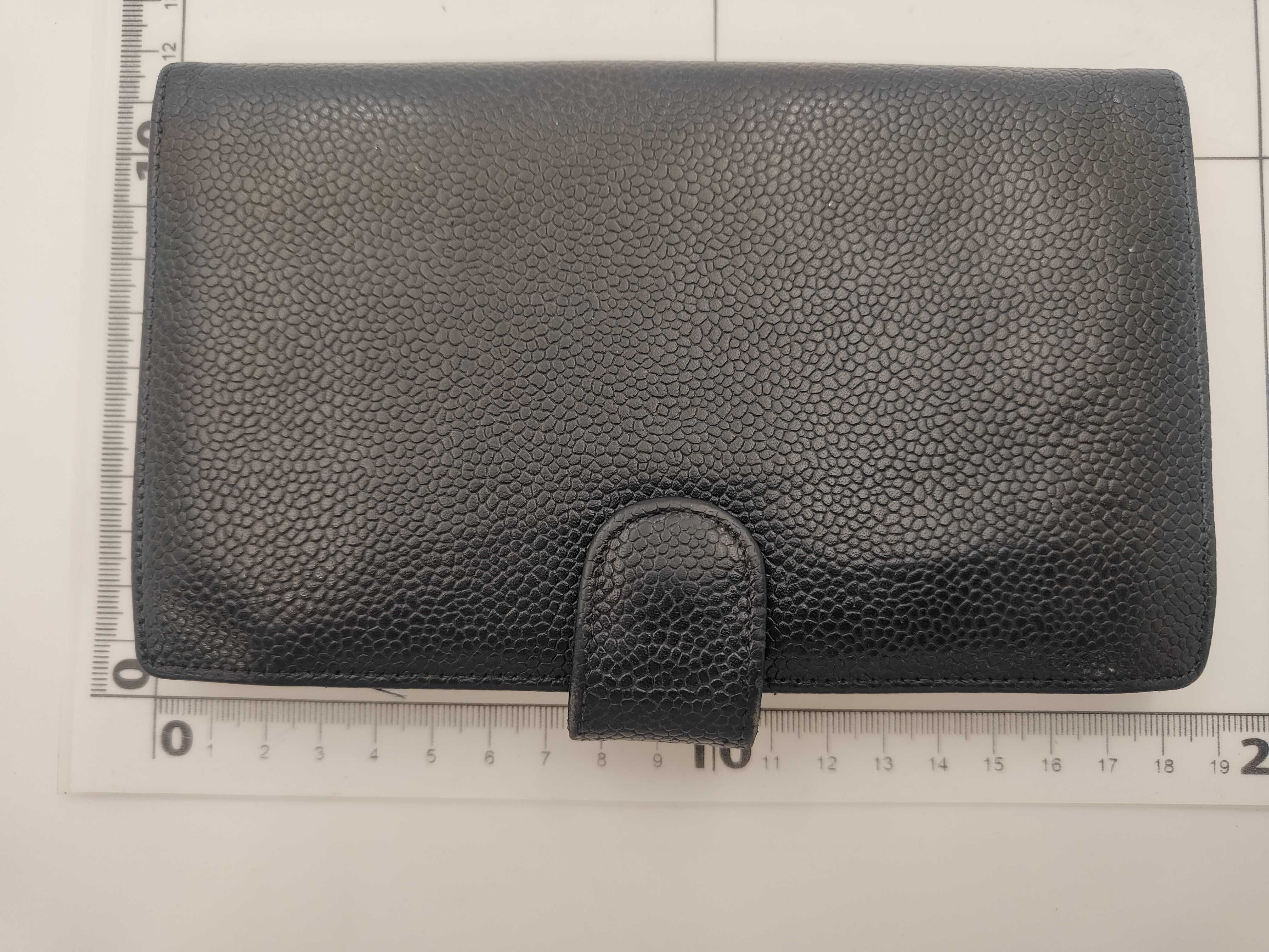 wallet — view 2