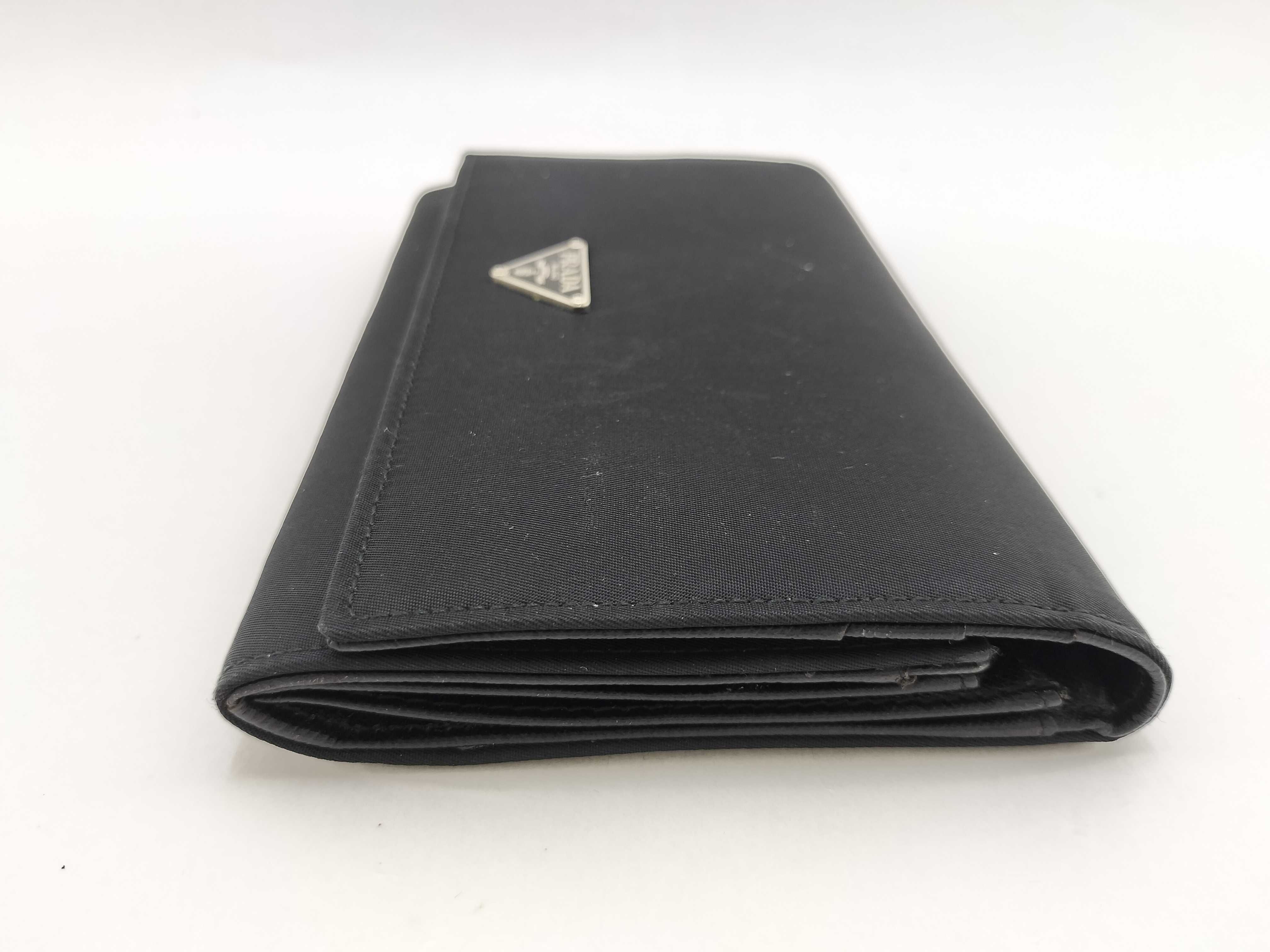 nylon folding wallet, black. — view 3