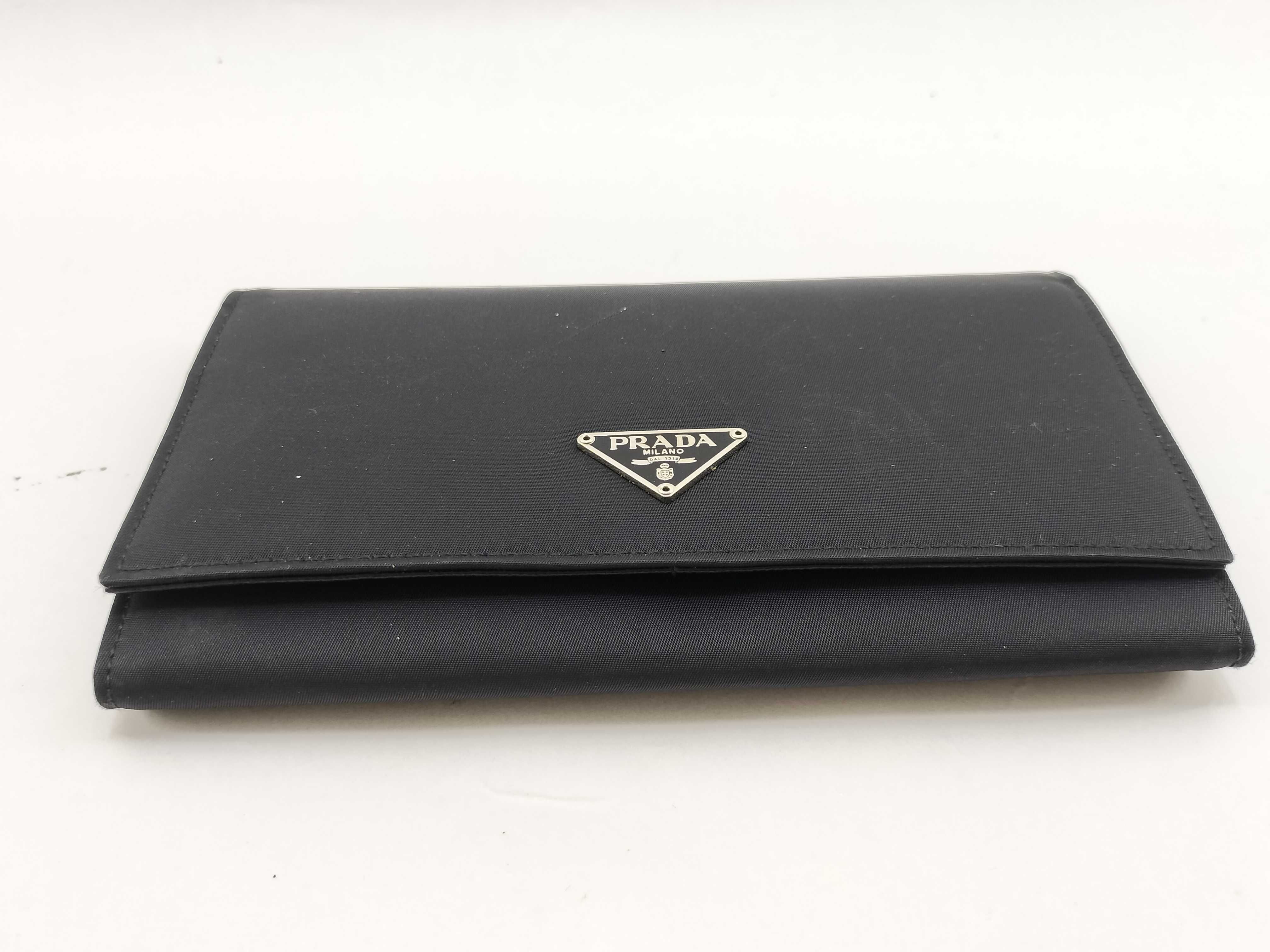 nylon folding wallet, black. — view 5