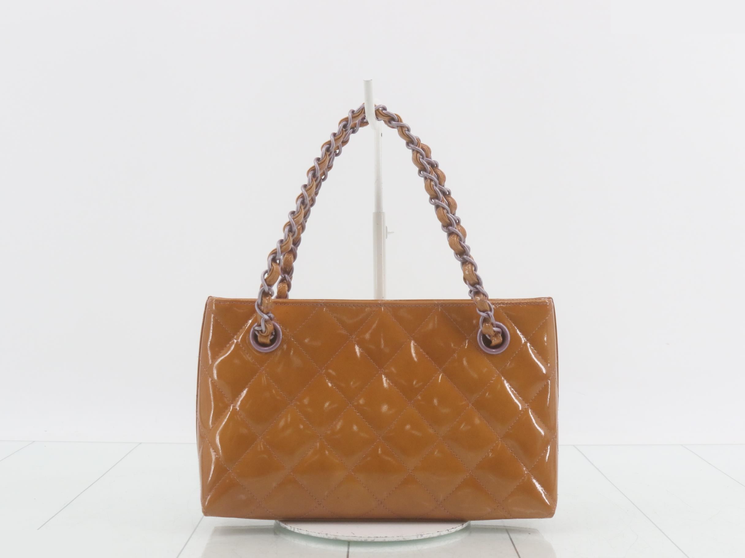 Matelassé (bag) - Shoulder bag — view 2