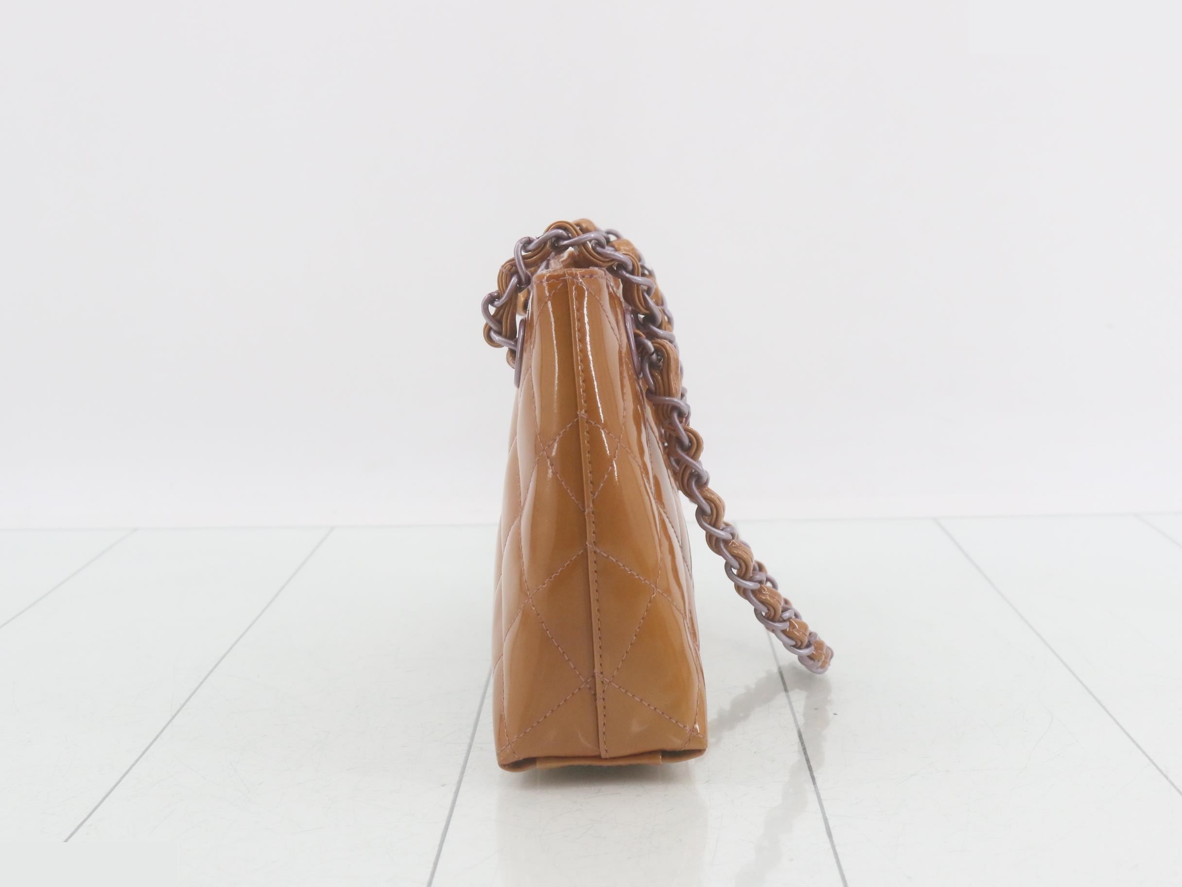 Matelassé (bag) - Shoulder bag — view 4