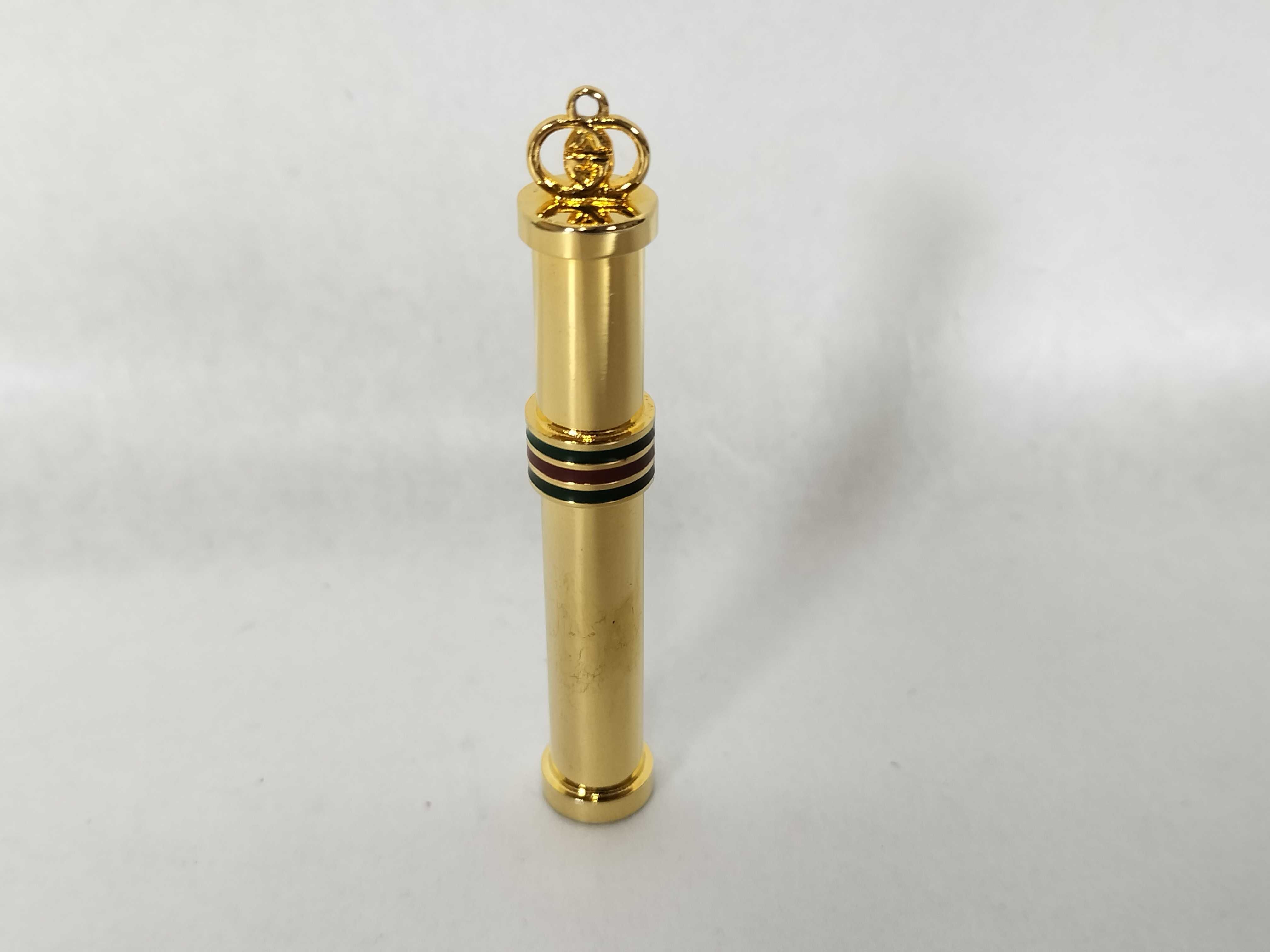 necklace, perfume bottle, and other accessories. — view 2
