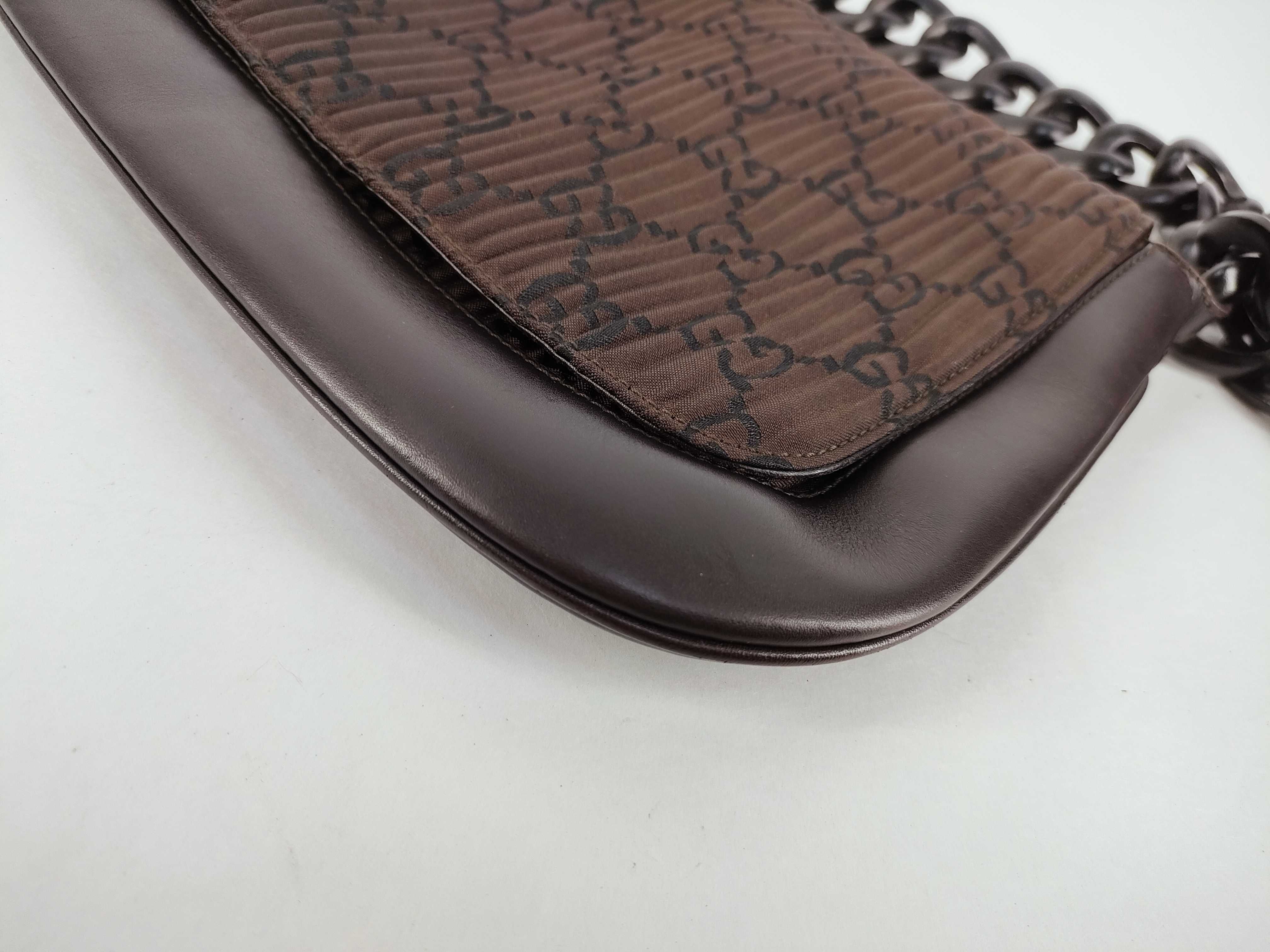 GG Pleated Chain Shoulder Bag — view 6