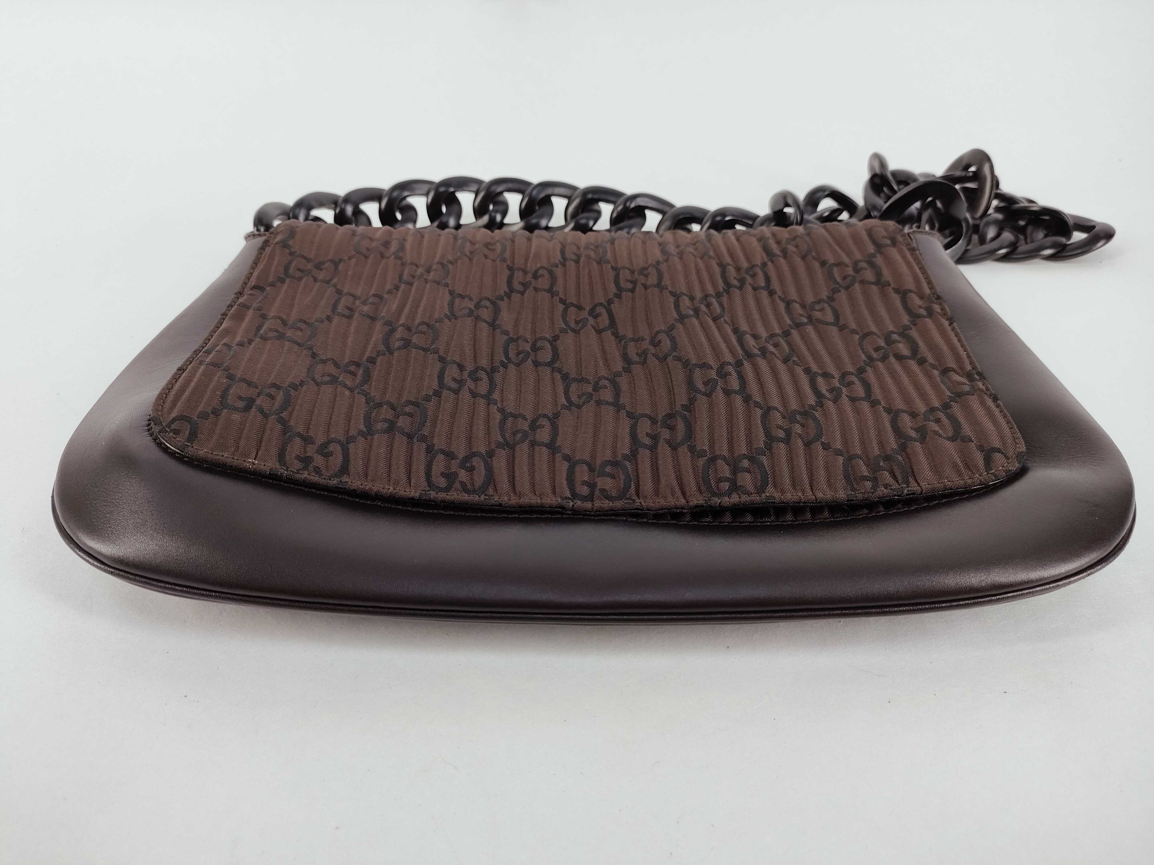 GG Pleated Chain Shoulder Bag — view 7