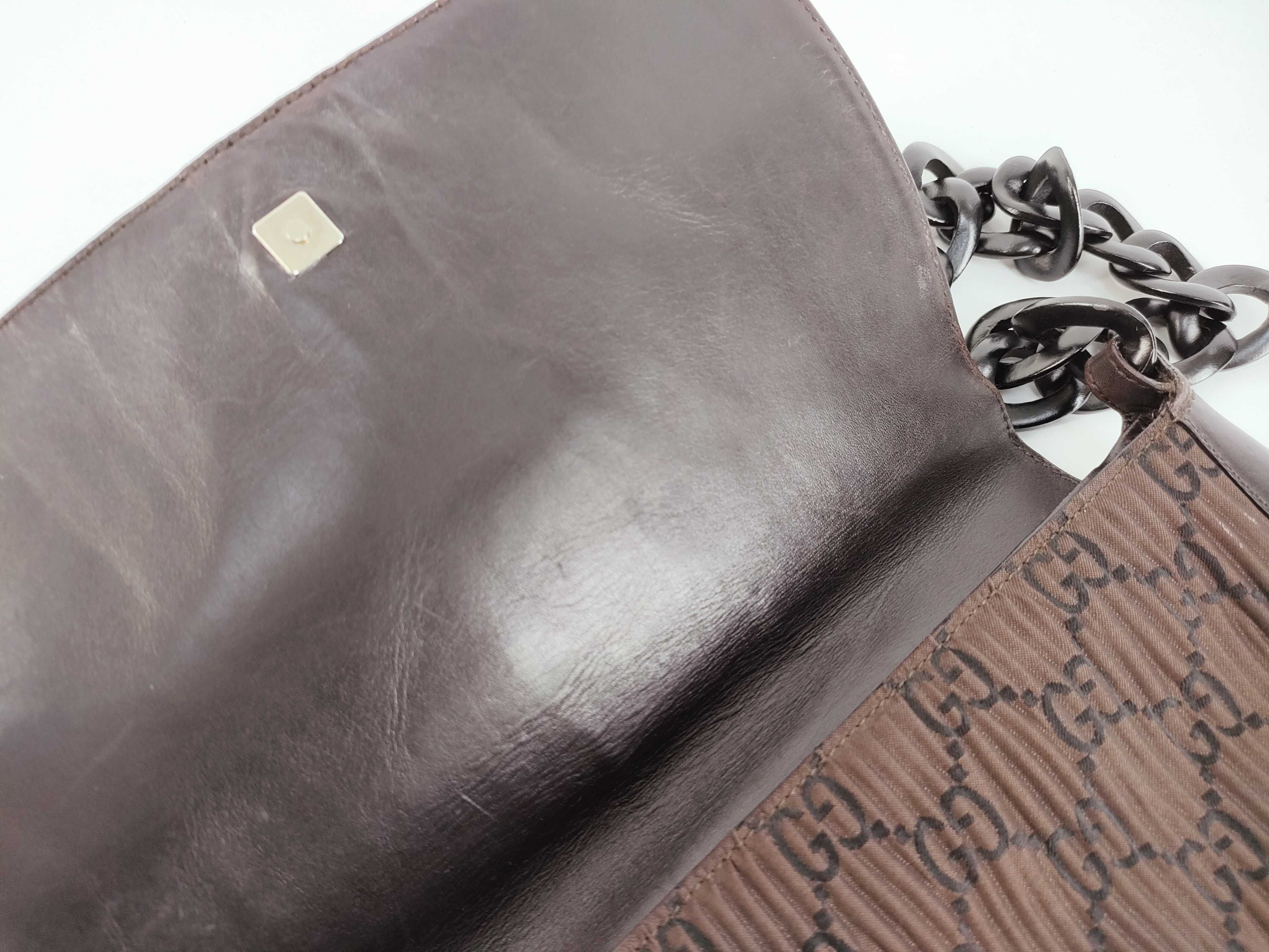 GG Pleated Chain Shoulder Bag — view 8