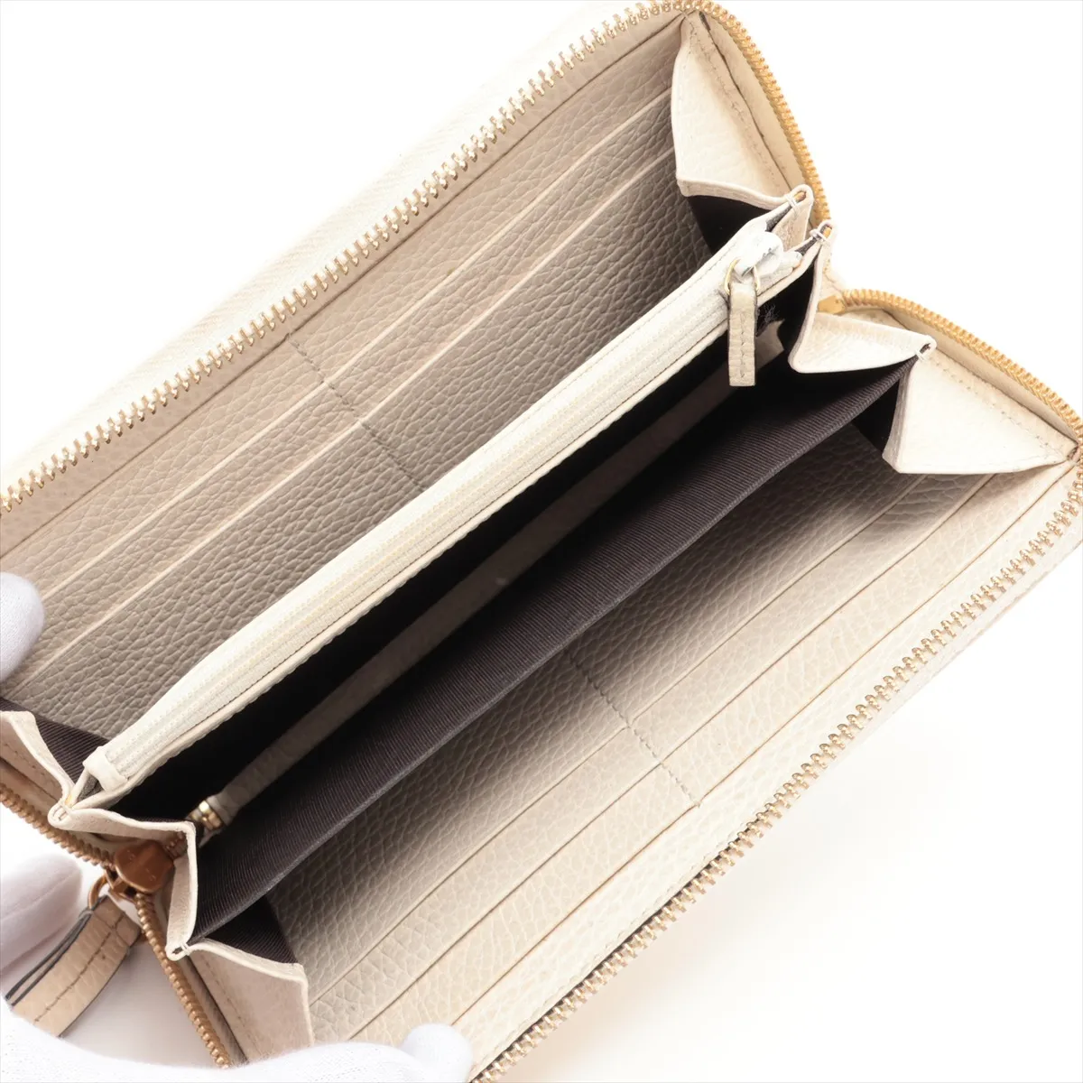GG Marmont 456117 Leather Round Zip Wallet White — view 3