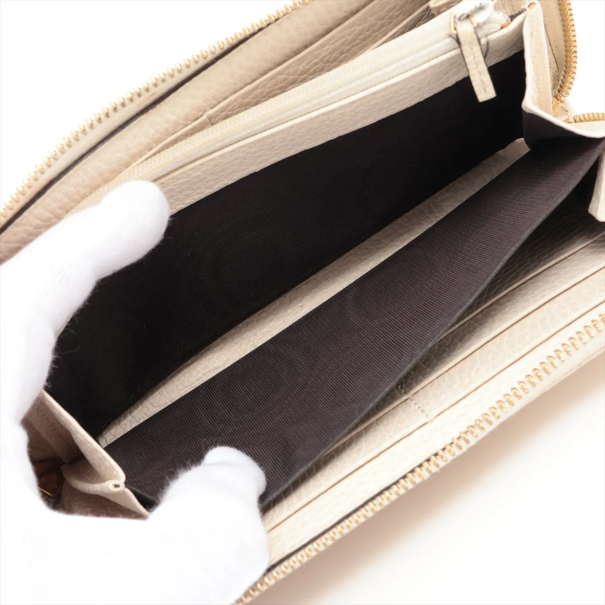 GG Marmont 456117 Leather Round Zip Wallet White — view 5
