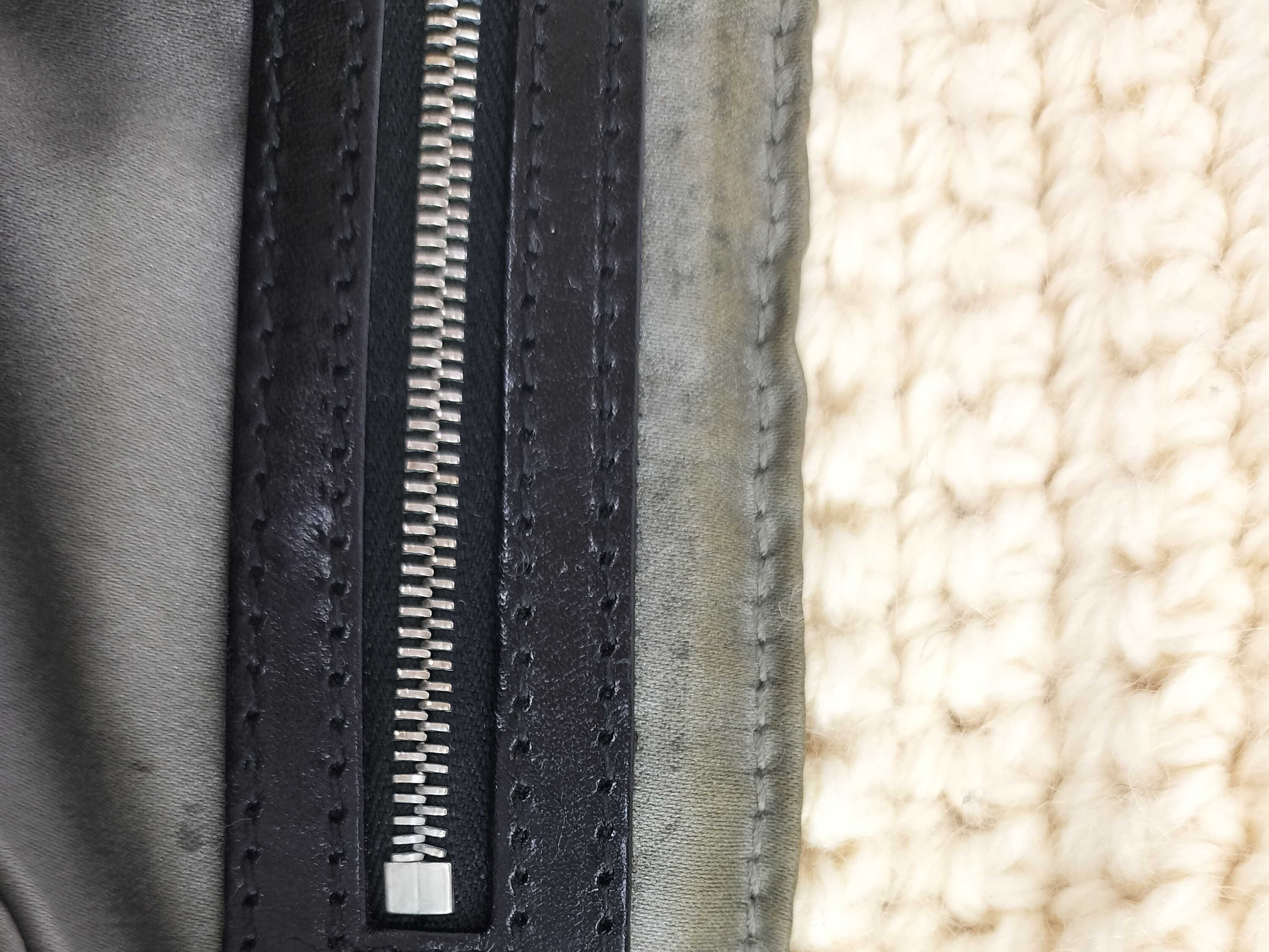 Mamma Bucket Wool Knit Shoulder Bag — view 15