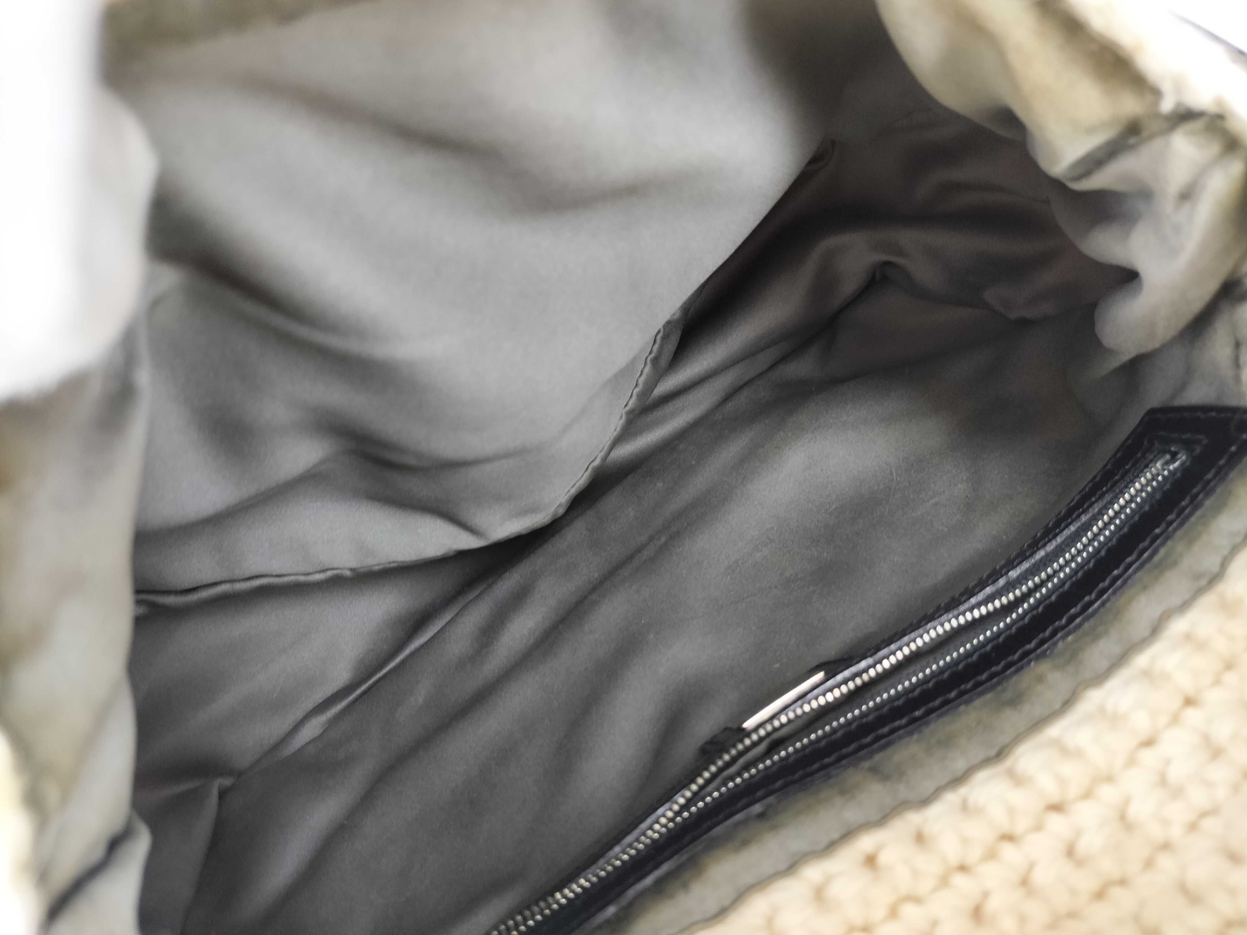Mamma Bucket Wool Knit Shoulder Bag — view 10