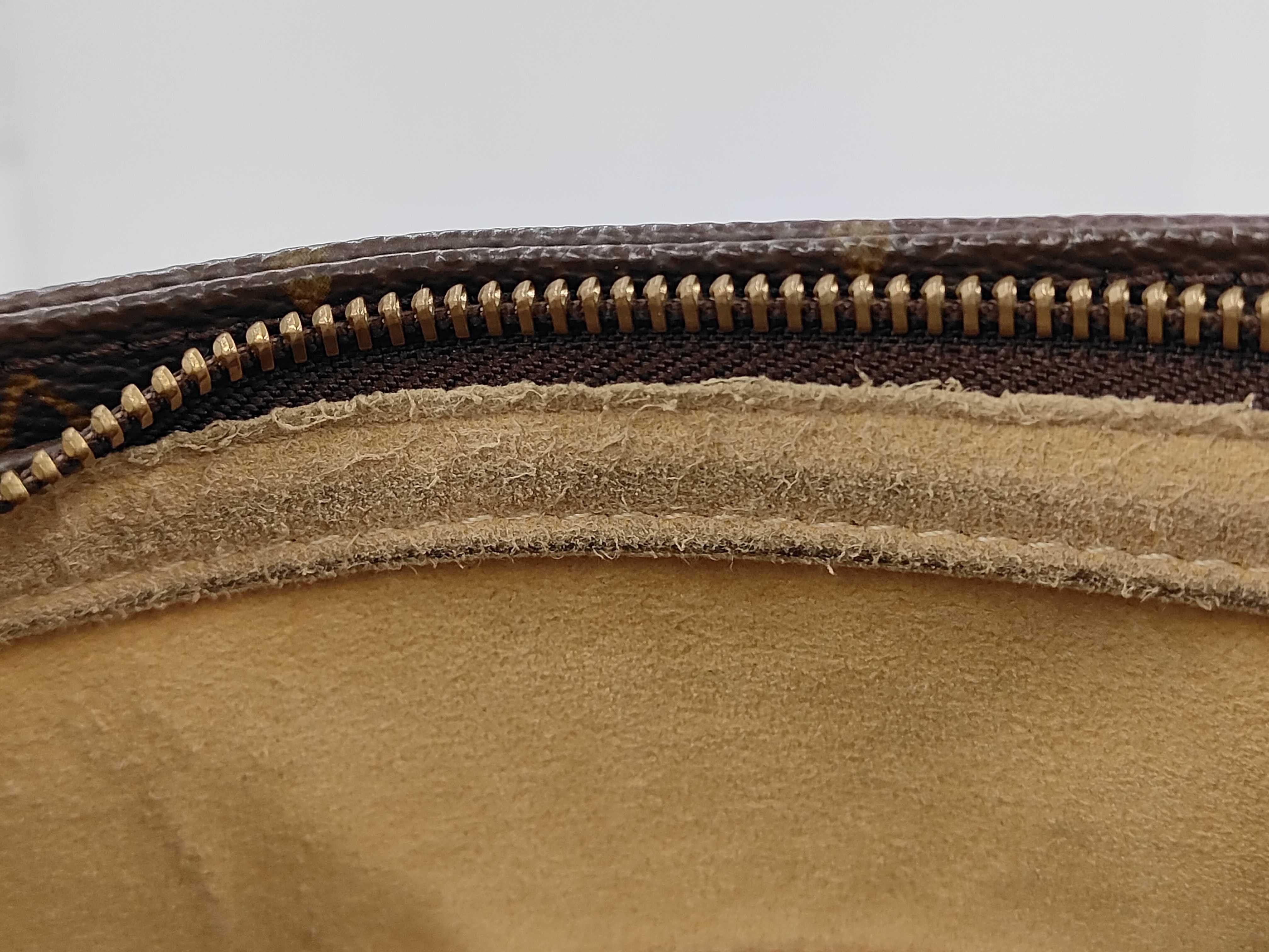 LV Looping GM M51145 Handbag — view 8