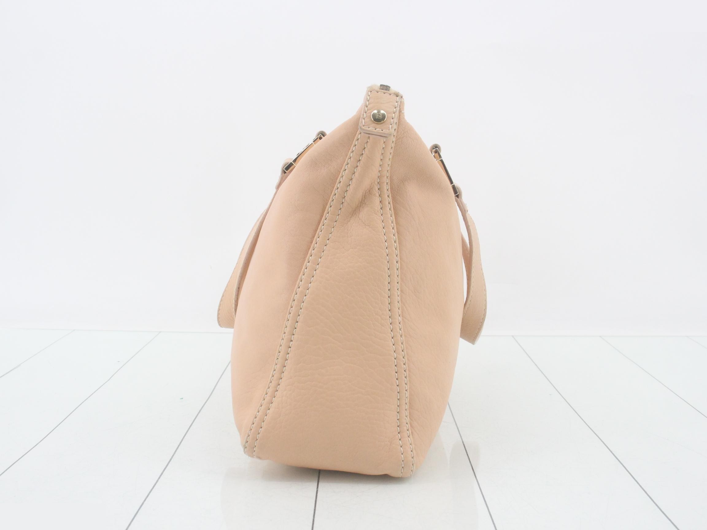 handbag — view 3