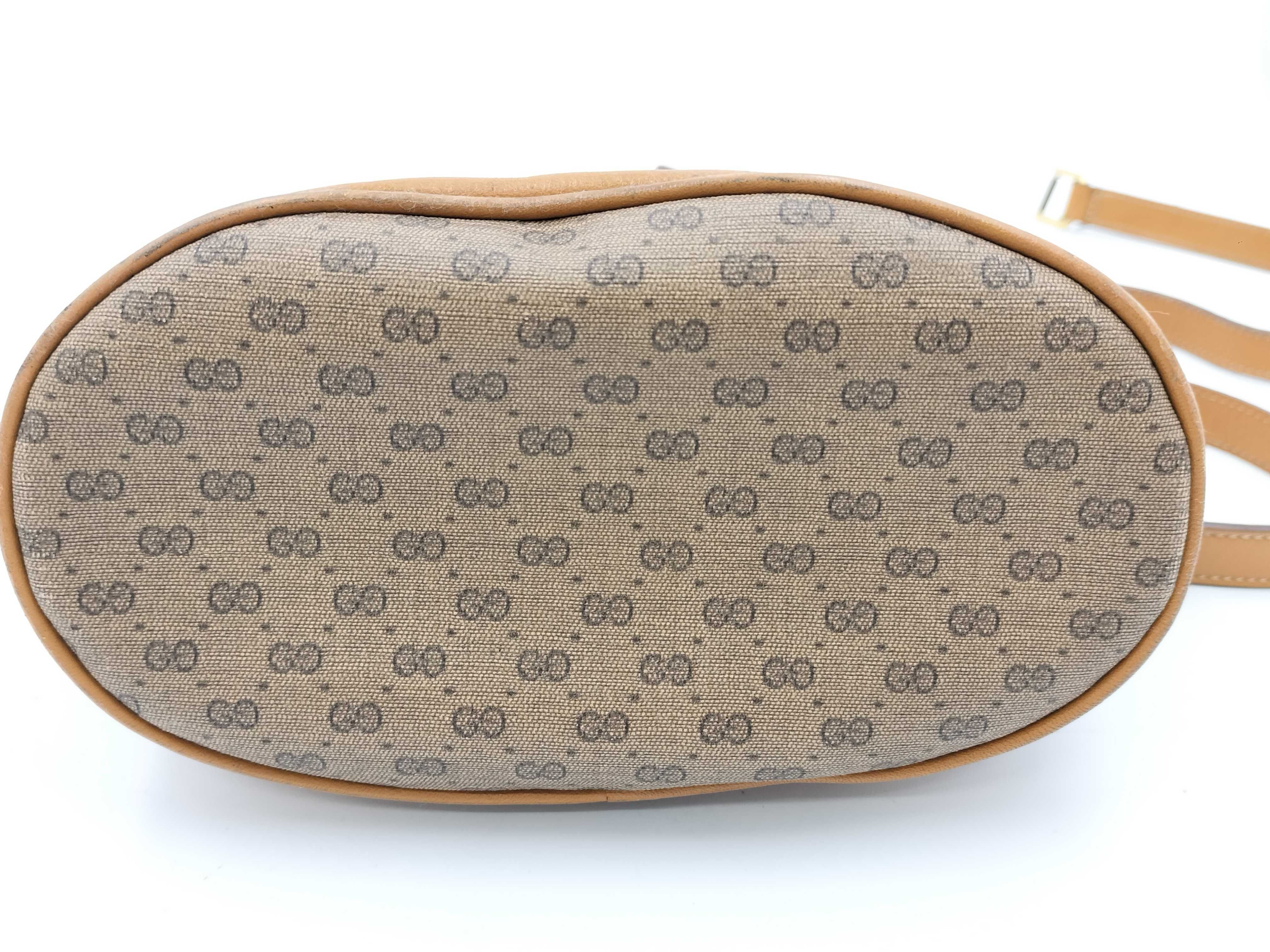 GG Gucci Shoulder Bag — view 3