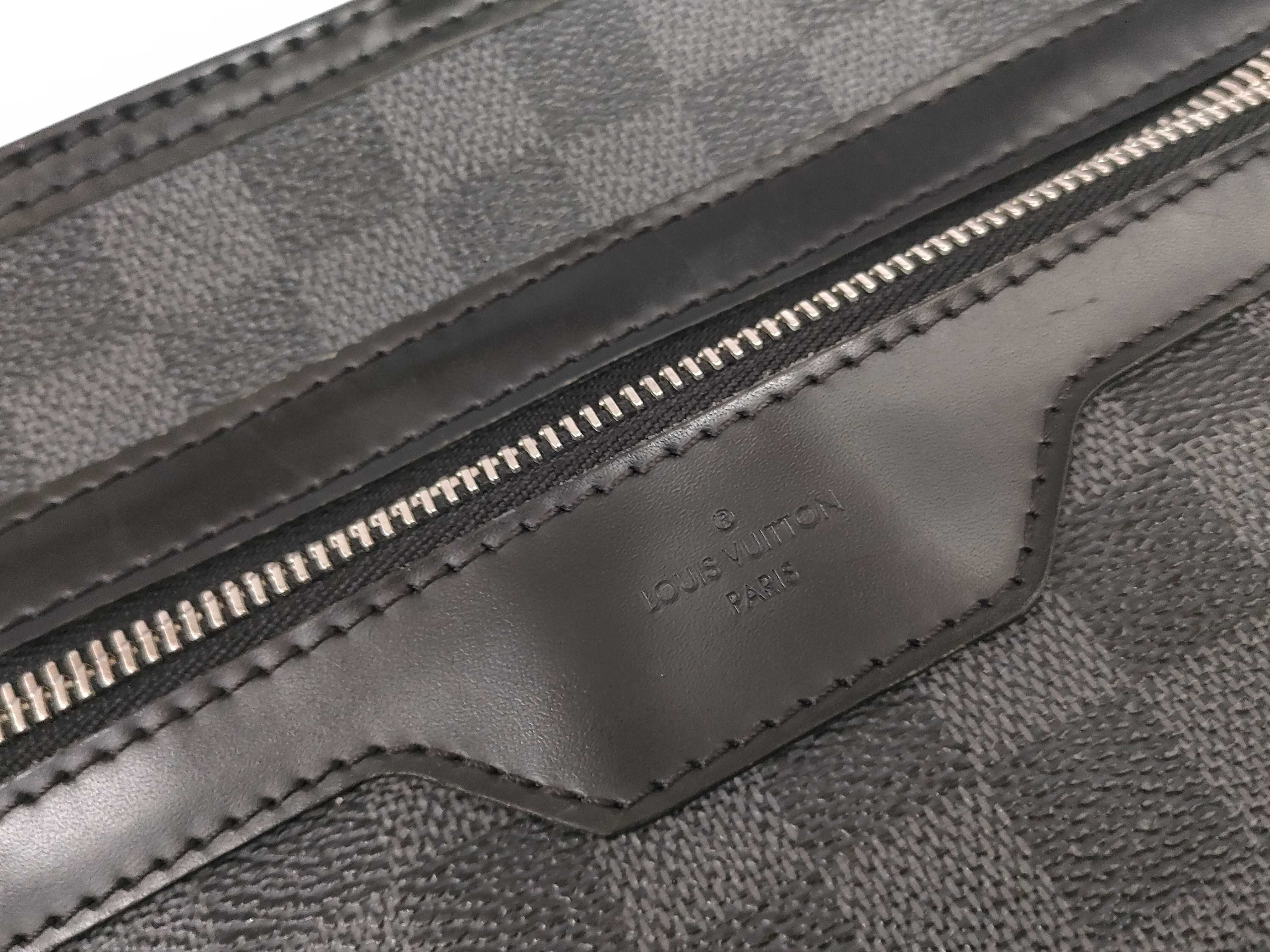 Damier Graphite LV Thomas Shoulder Bag — view 15